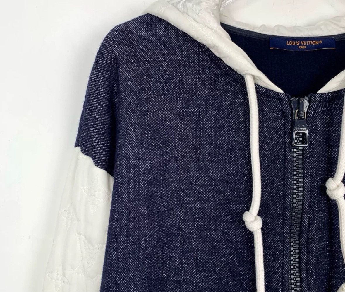 Louis Vuitton Louis Vuitton Lv 23 logo embossed blue and white jacket Size US XL / EU 56 / 4 - 3 Thumbnail