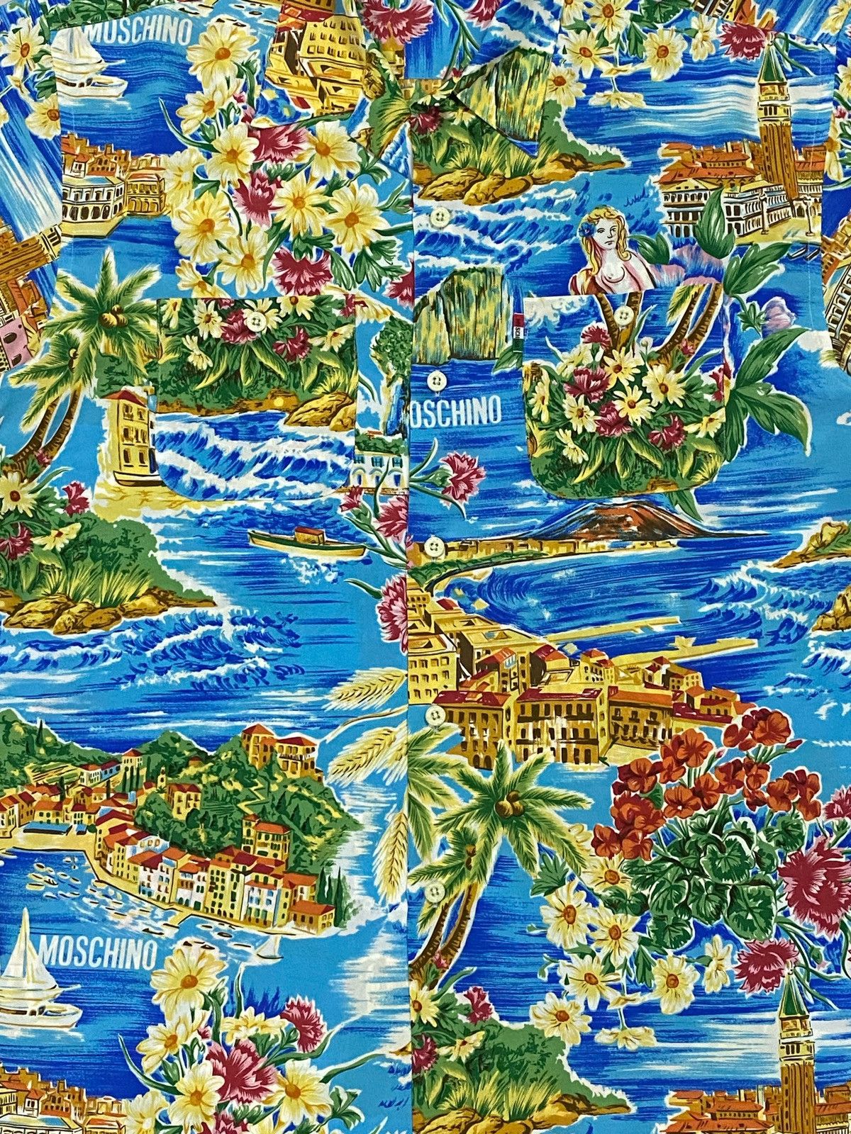 Moschino Rare‼️Moschino Hawaiian Shirt Button Ups Size US L / EU 52-54 / 3 - 16 Thumbnail