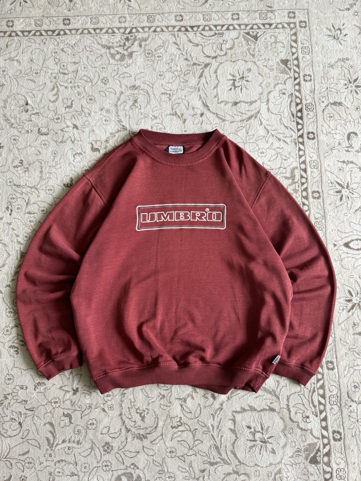 Umbro Vintage 90s Umbro Big Logo Boxy Sweatshirt Streetwear Size US L / EU 52-54 / 3 - 1 Thumbnail