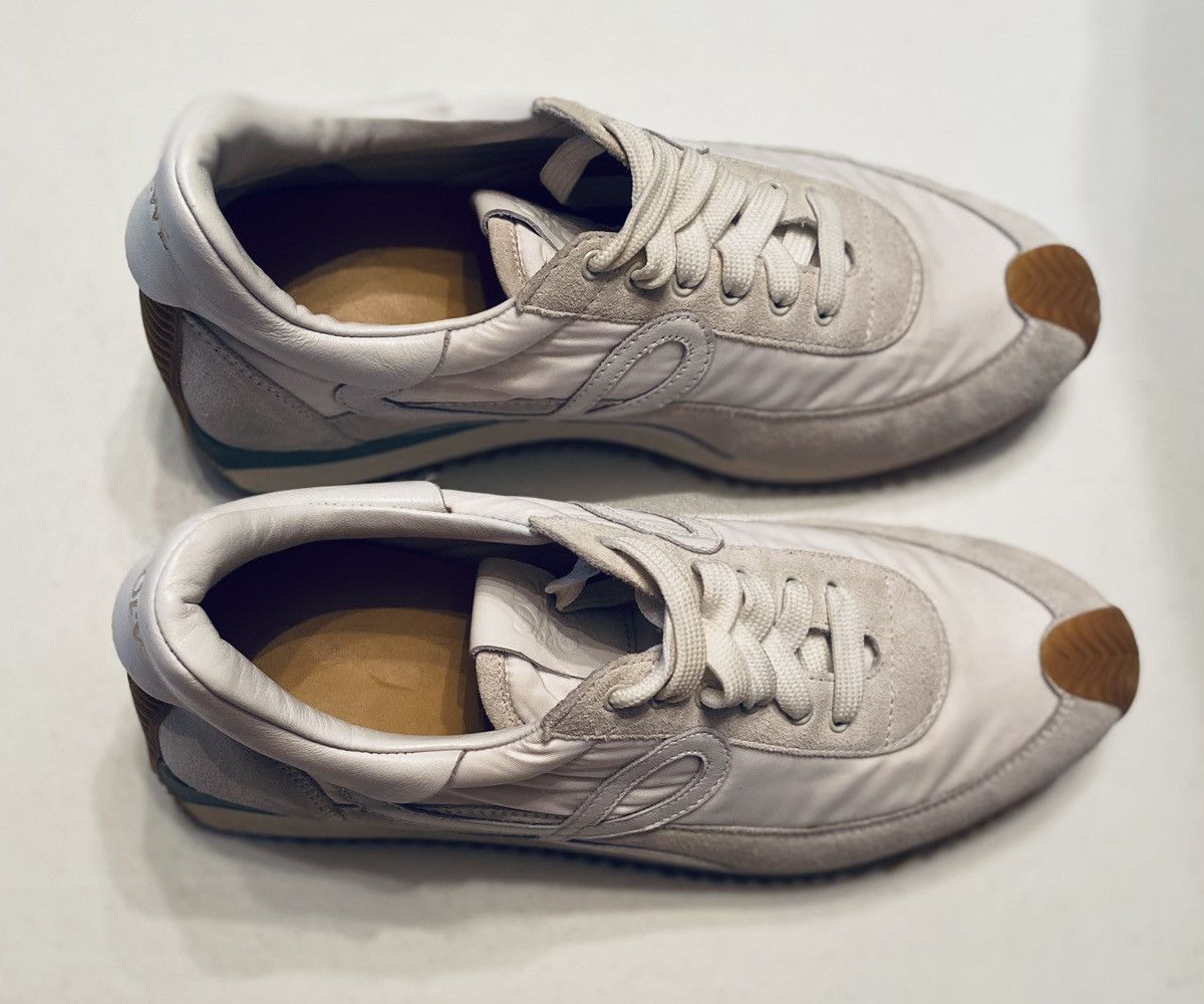Loewe Loewe 🇮🇹 Flow Retro Runner Sneakers White Techno Suede 9 US Size US 9 / IT 39 - 12 Thumbnail