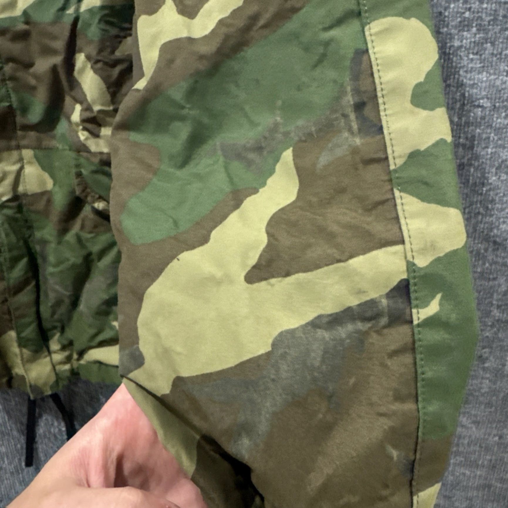Vintage VINTAGE U.S. Military Parka Jacket CAMOUFLAGE Short Medium Damaged Men's NYLON Camo Parka Short Damaged Size US 31 - 7 Thumbnail