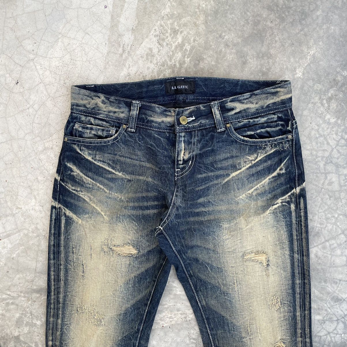 Beauty Beast Vintage Distress La Gate Flare LGB ifsixwasnine Style Denim Size US 33 - 3 Thumbnail