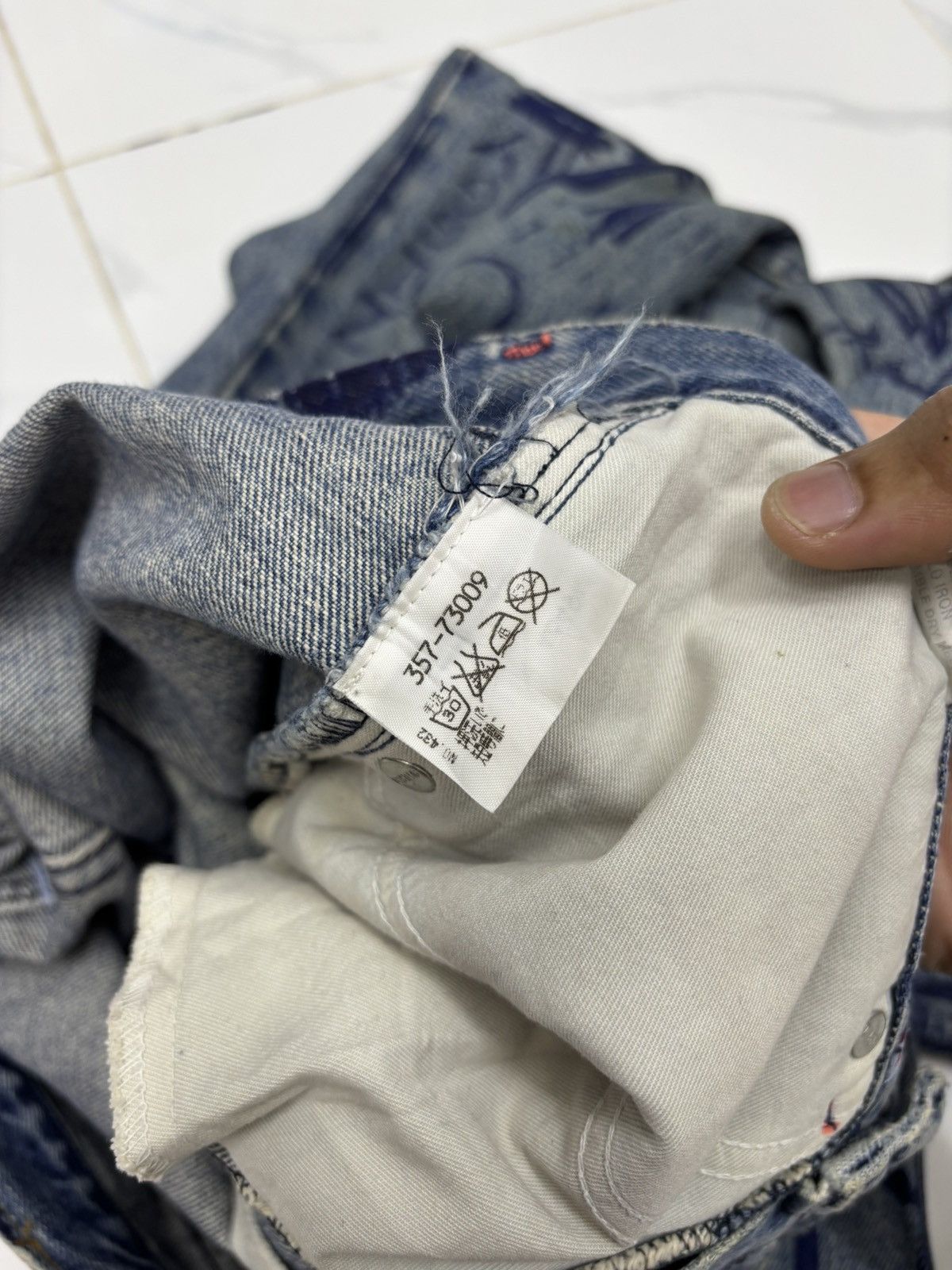Walter Van Beirendonck W&LT⚡️Pen Graffiti Archive Flared Jeans Distressed Denim Size US 30 / EU 46 - 12 Thumbnail