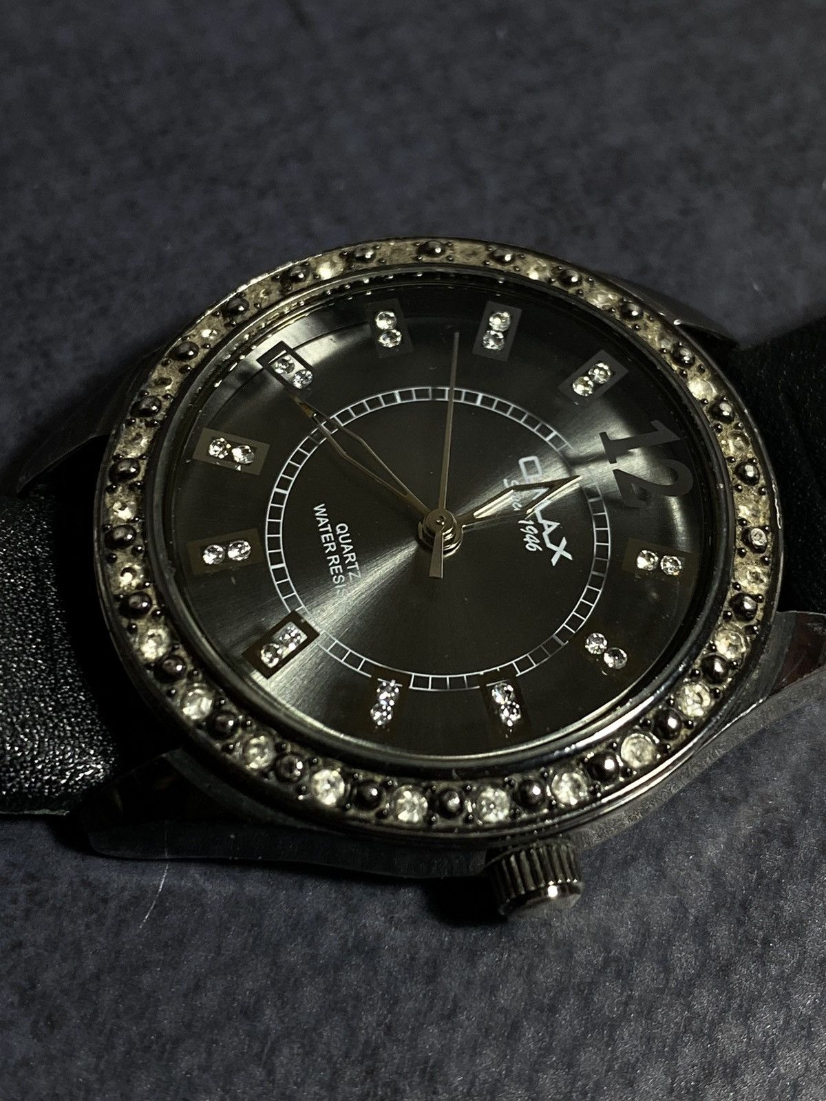 Vintage Omax Quartz Watch Japan Movement Black Dial Crystals Size ONE SIZE - 16 Thumbnail