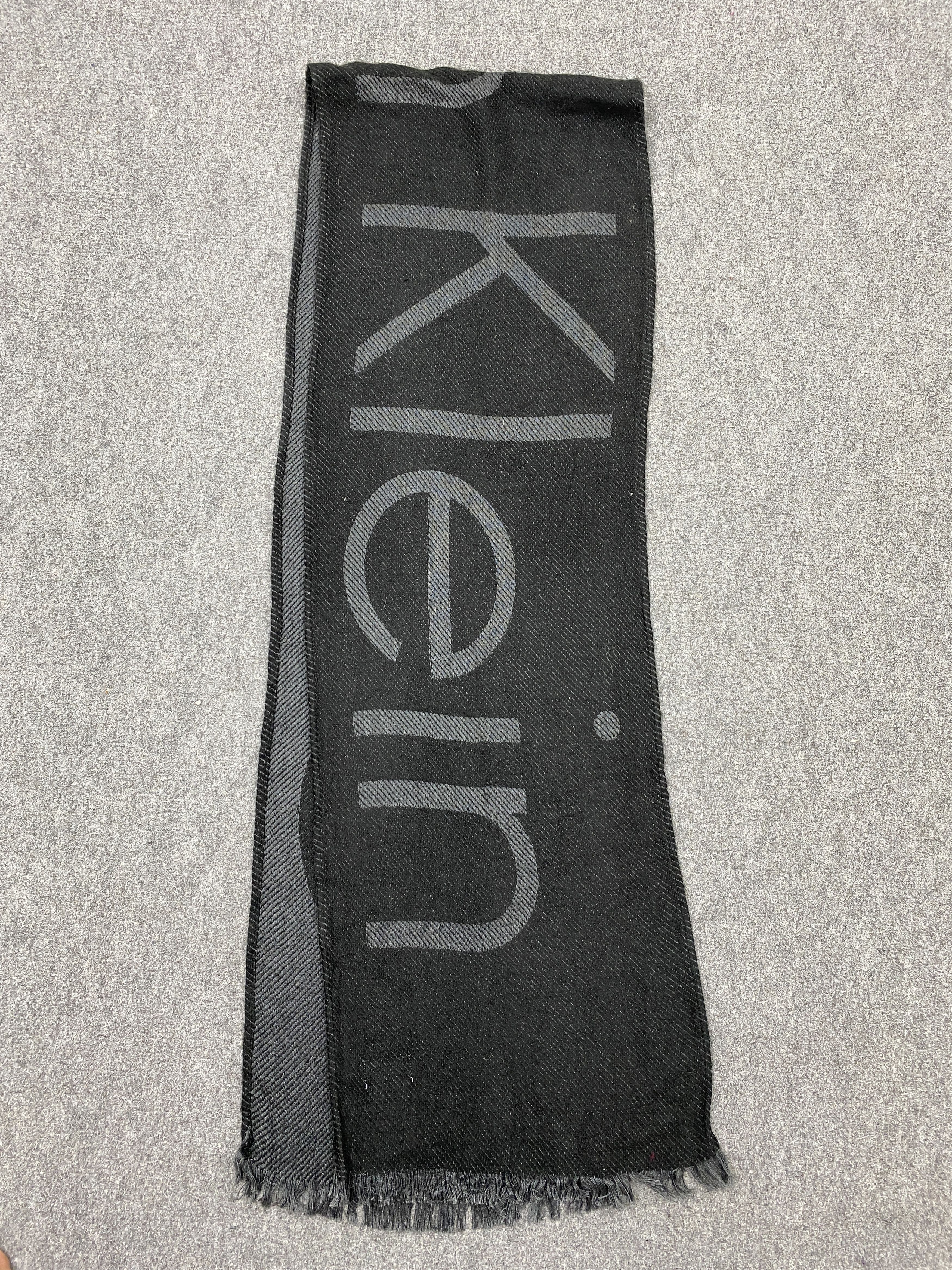 Calvin Klein Vintage Calvin Klein Spell Out Muffler Scarf - SC0061 Size ONE SIZE - 2 Thumbnail