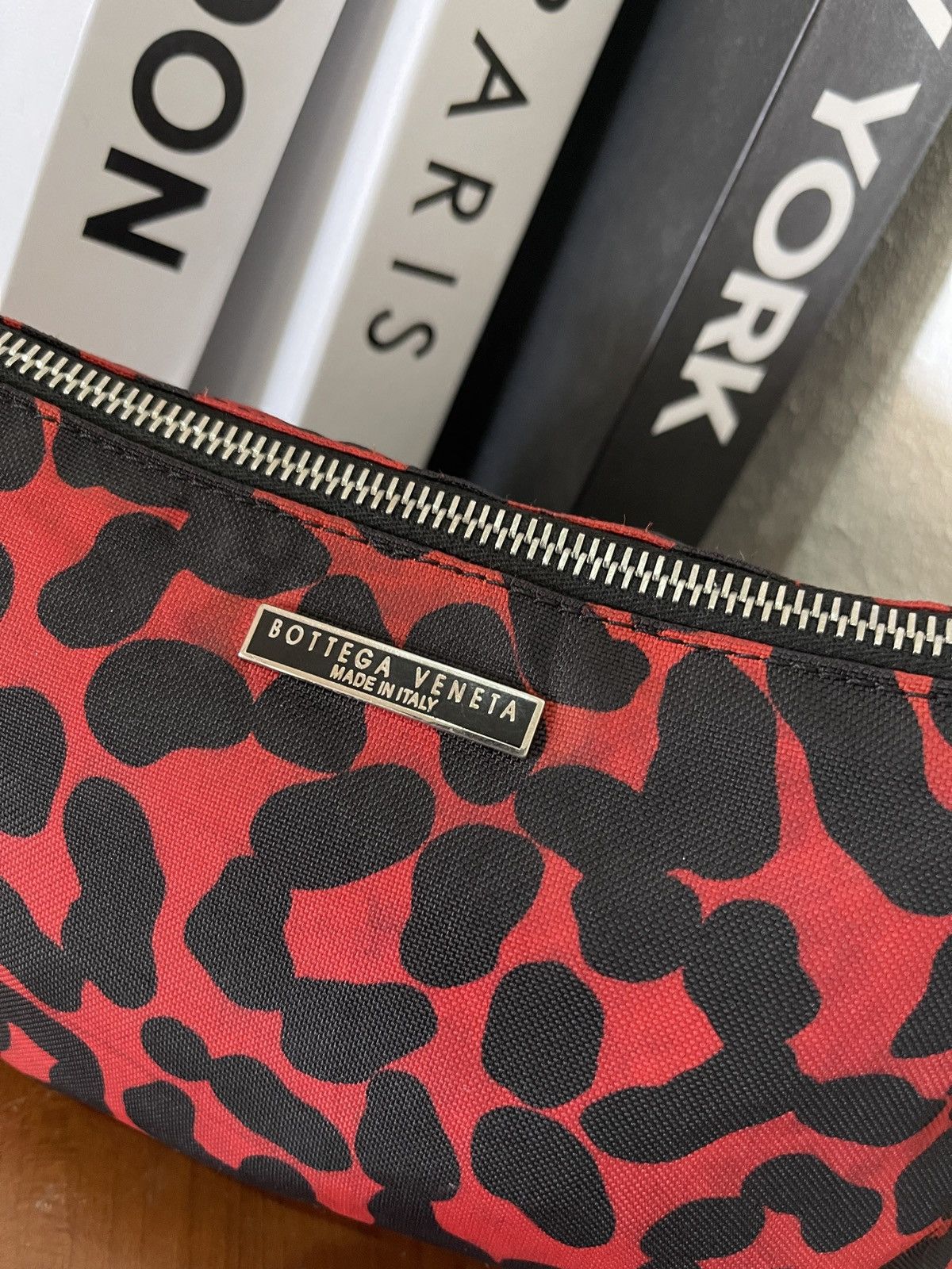 Bottega Veneta Bottega Veneta Nylon Print Clutch Bag Size ONE SIZE - 2 Thumbnail
