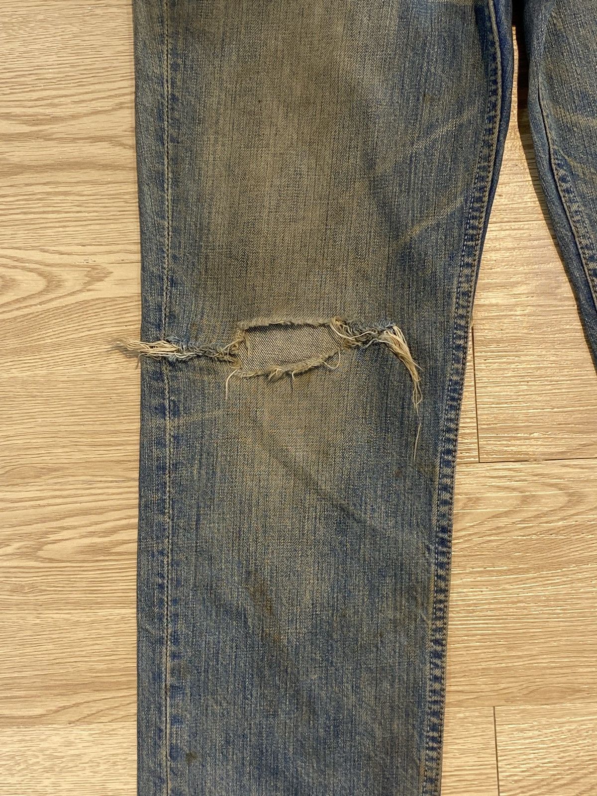 Levi's Levi’s Vintage Distress Rusty Mud Wash Loose Style Jeans Size US 30 / EU 46 - 7 Thumbnail