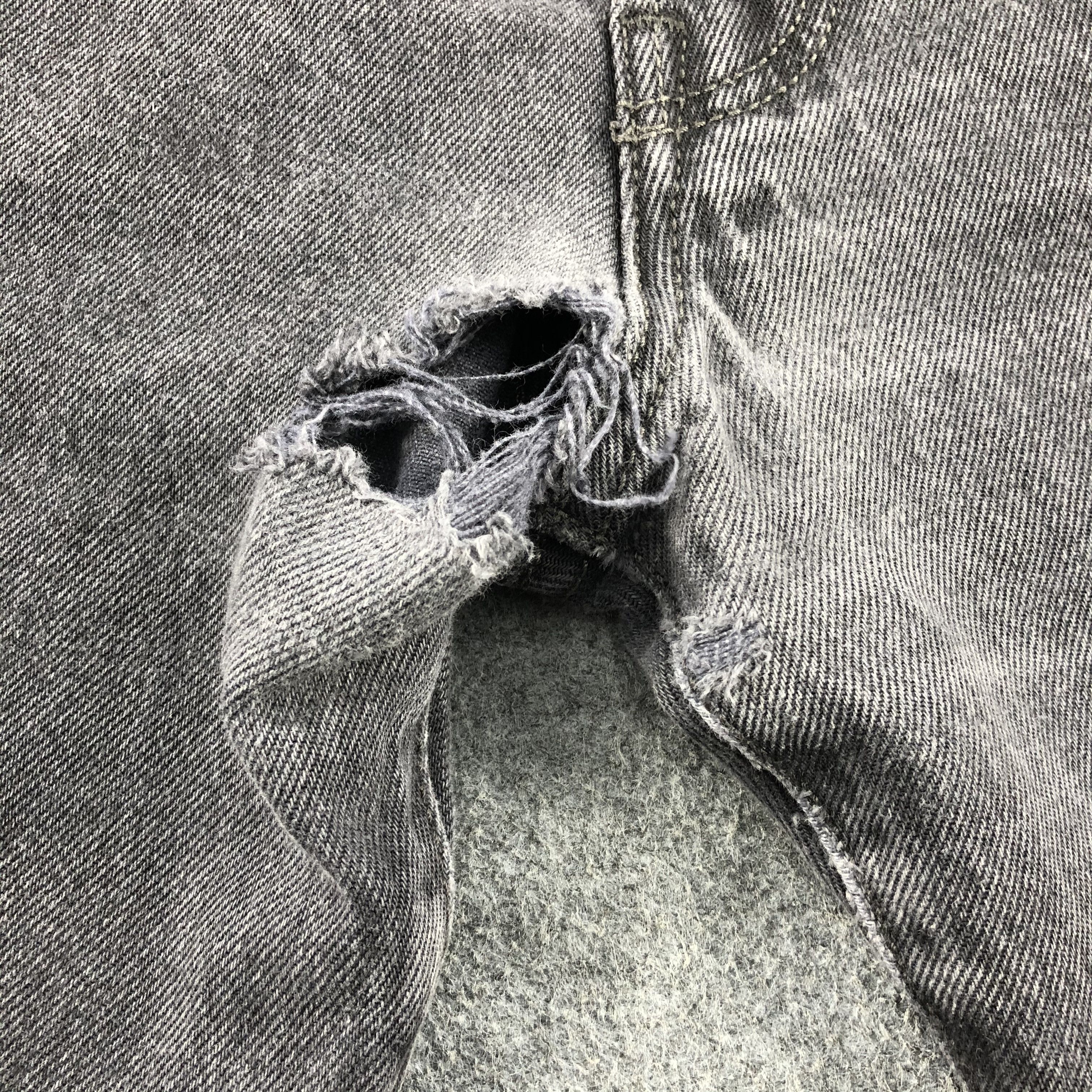Vintage 90s Faded Black Levis 501 Jeans-JM1646