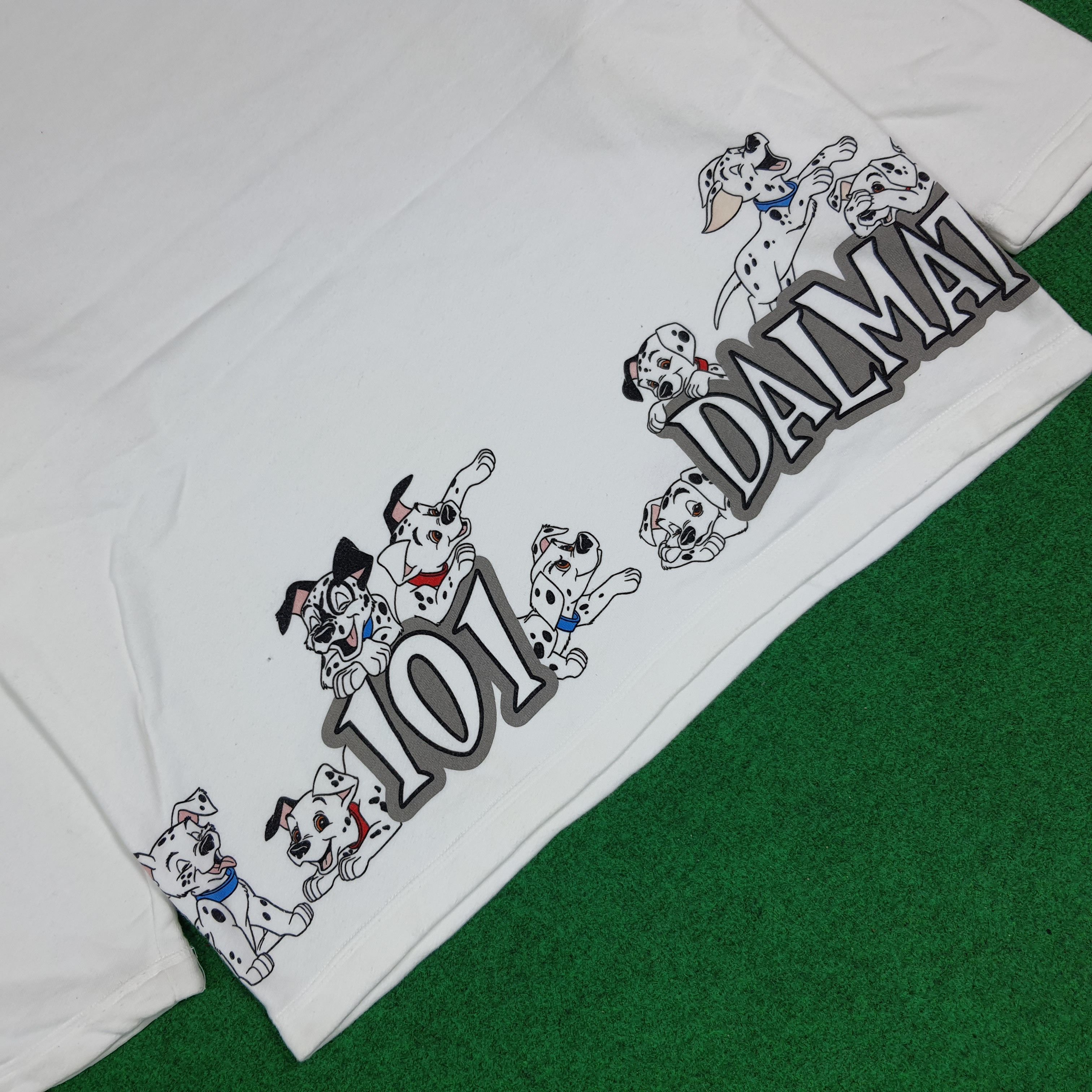 Disney Vintage 90s Tokyo Disney 101 Dalmatians Sweatshirt C283N26 Size US M / EU 48-50 / 2 - 6 Thumbnail