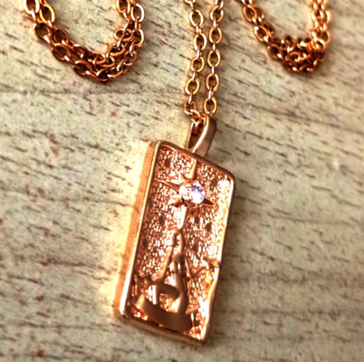 Designer × Vintage Punk Goth Square Tarot Engraved Crystal Gold Shiny Necklace Size ONE SIZE - 3 Thumbnail