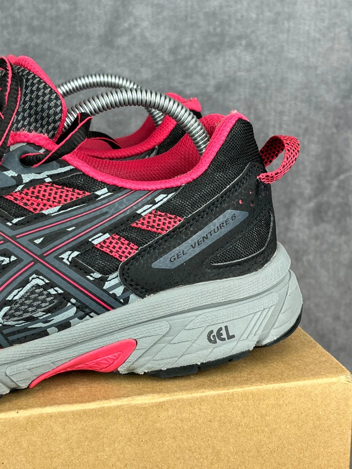 Asics Asics GEL black red mesh Y2K retro running sneakers Size US 6 / EU 39 - 3 Thumbnail