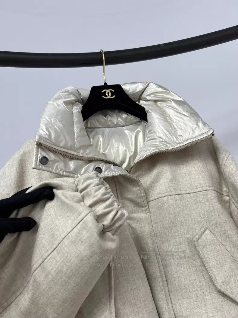 Brunello Cucinelli Brunello Cucinelli Beige Shiny Fabric Two-Way Wearable Dow Size XS / US 0-2 / IT 36-38 - 4 Thumbnail
