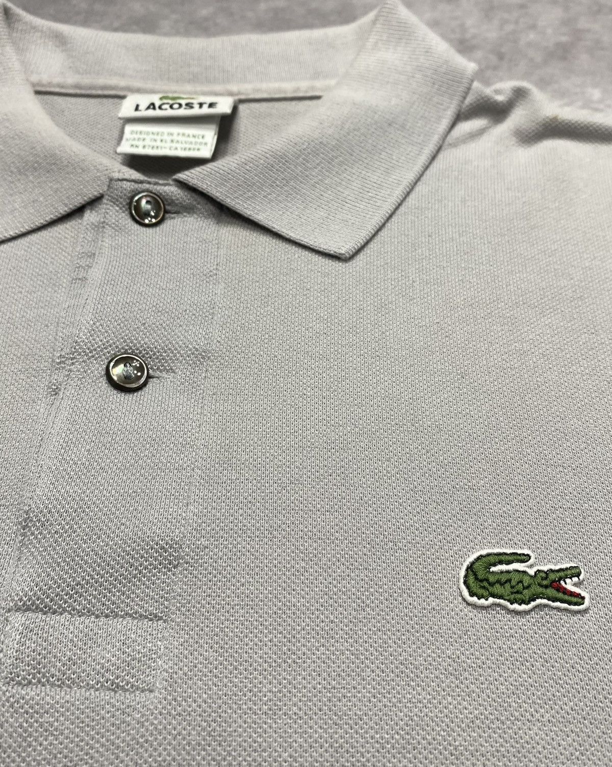 Lacoste Vintage Lacoste Light Gray Classic Fit Polo Shirt Size US L / EU 52-54 / 3 - 2 Thumbnail