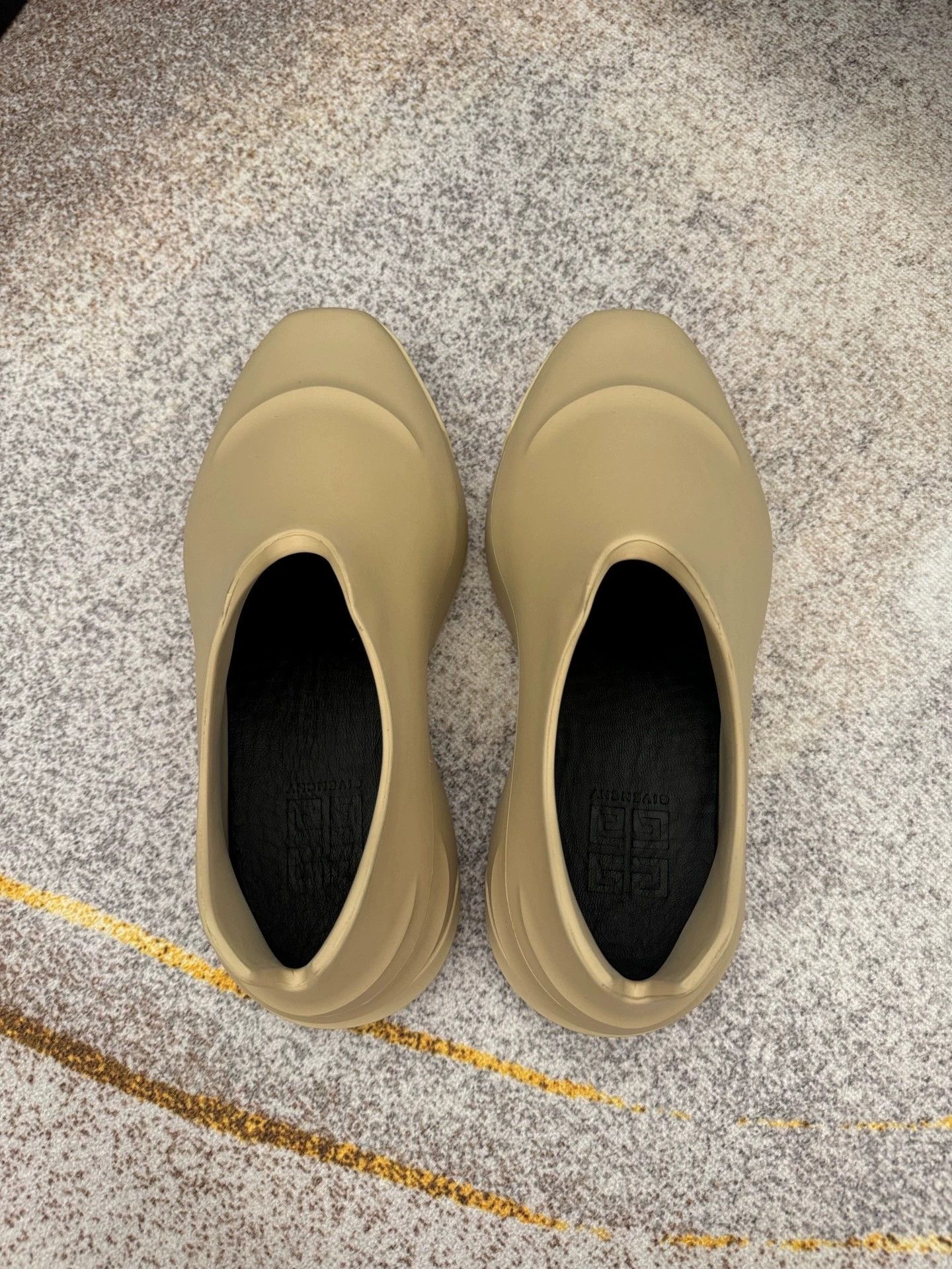 Givenchy Givenchy Chef Shoes Sand Beige Khaki 41 Size US 8 / EU 41 - 4 Thumbnail