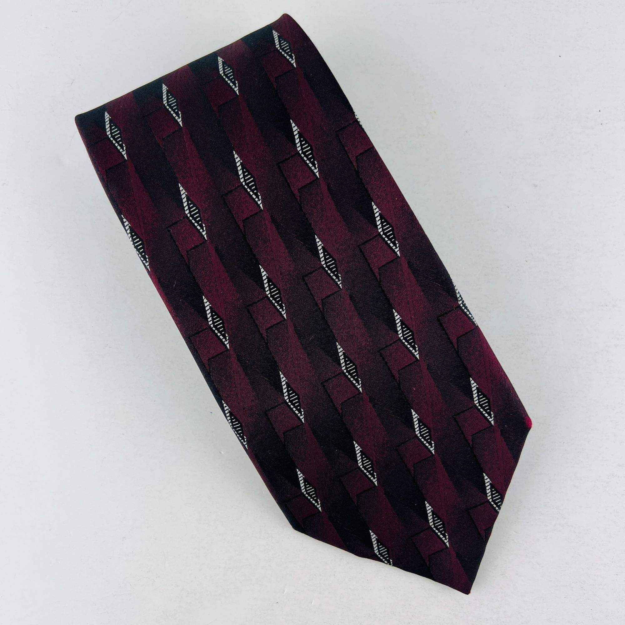 J Ferrar J Ferrar Diamonds Pattern Red Black Necktie Tie Silk Size ONE SIZE - 1 Thumbnail