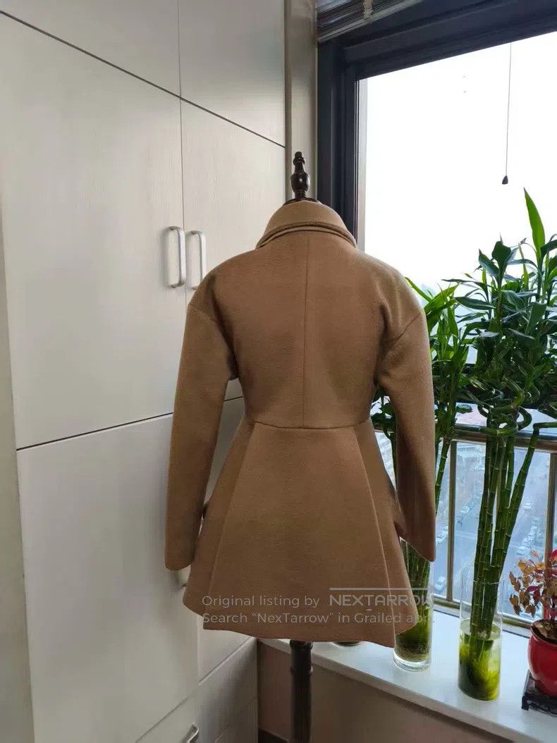 Fendi Fendi Camel Hair Coat, Beige Size XXS / US 00 / IT 34 - 2 Thumbnail