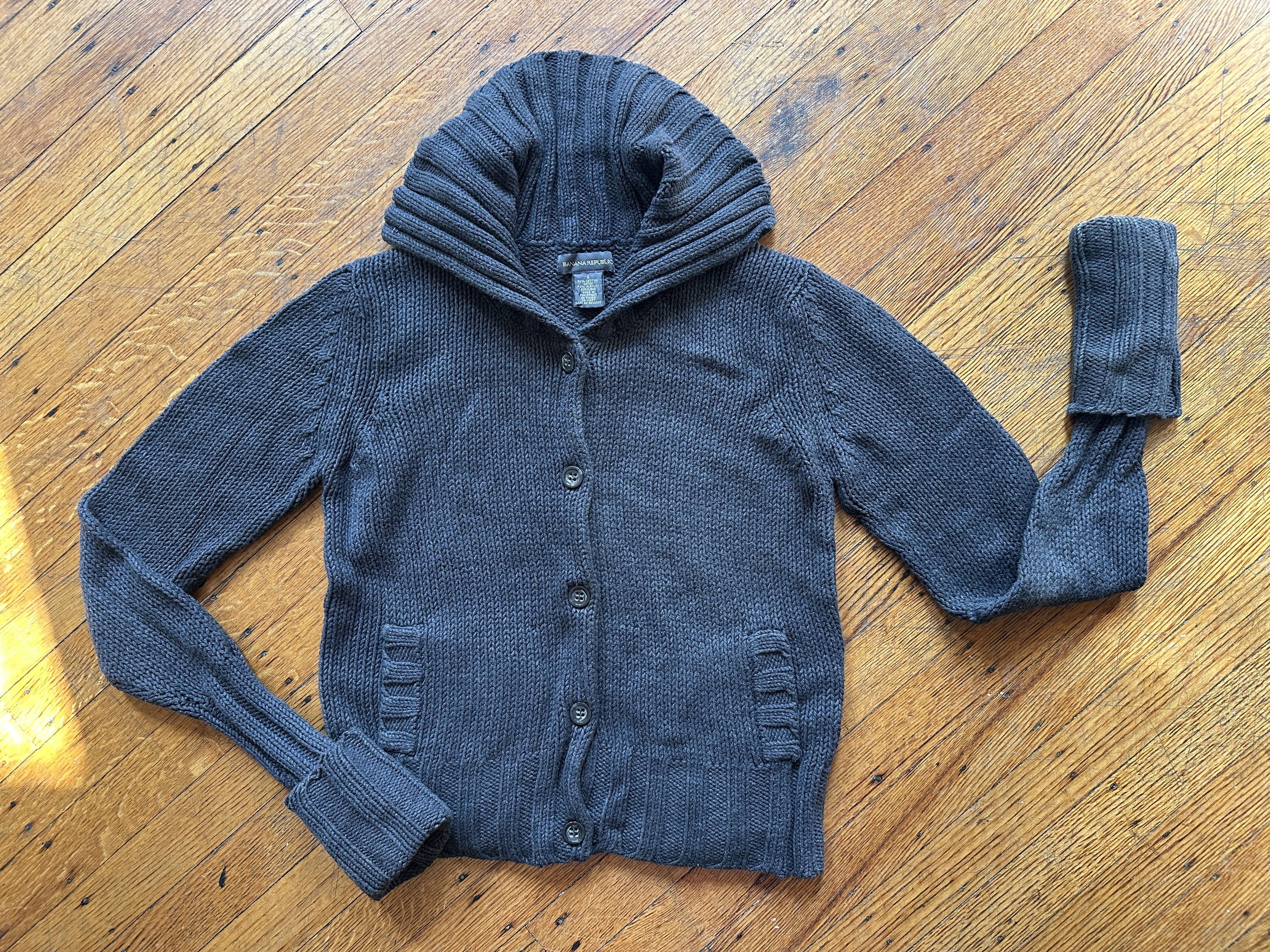Banana Republic Vintage Banana Republic chunky-knit, button-up cardigan Size M / US 6-8 / IT 42-44 - 1 Thumbnail