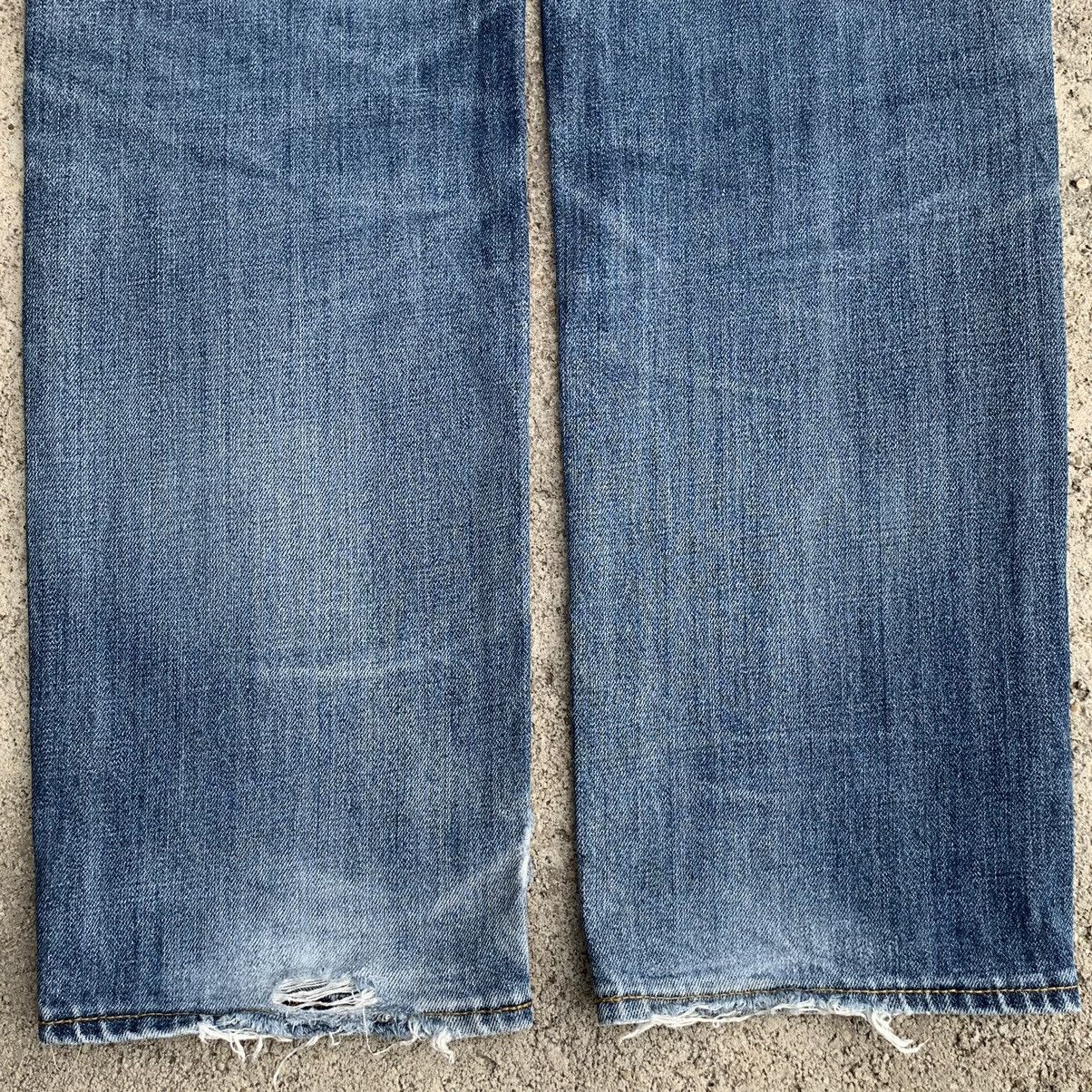 Undercover × Uniqlo Vintage Y2K Faded Lightwash Distressed Jeans W31x32 Size US 31 - 14 Thumbnail