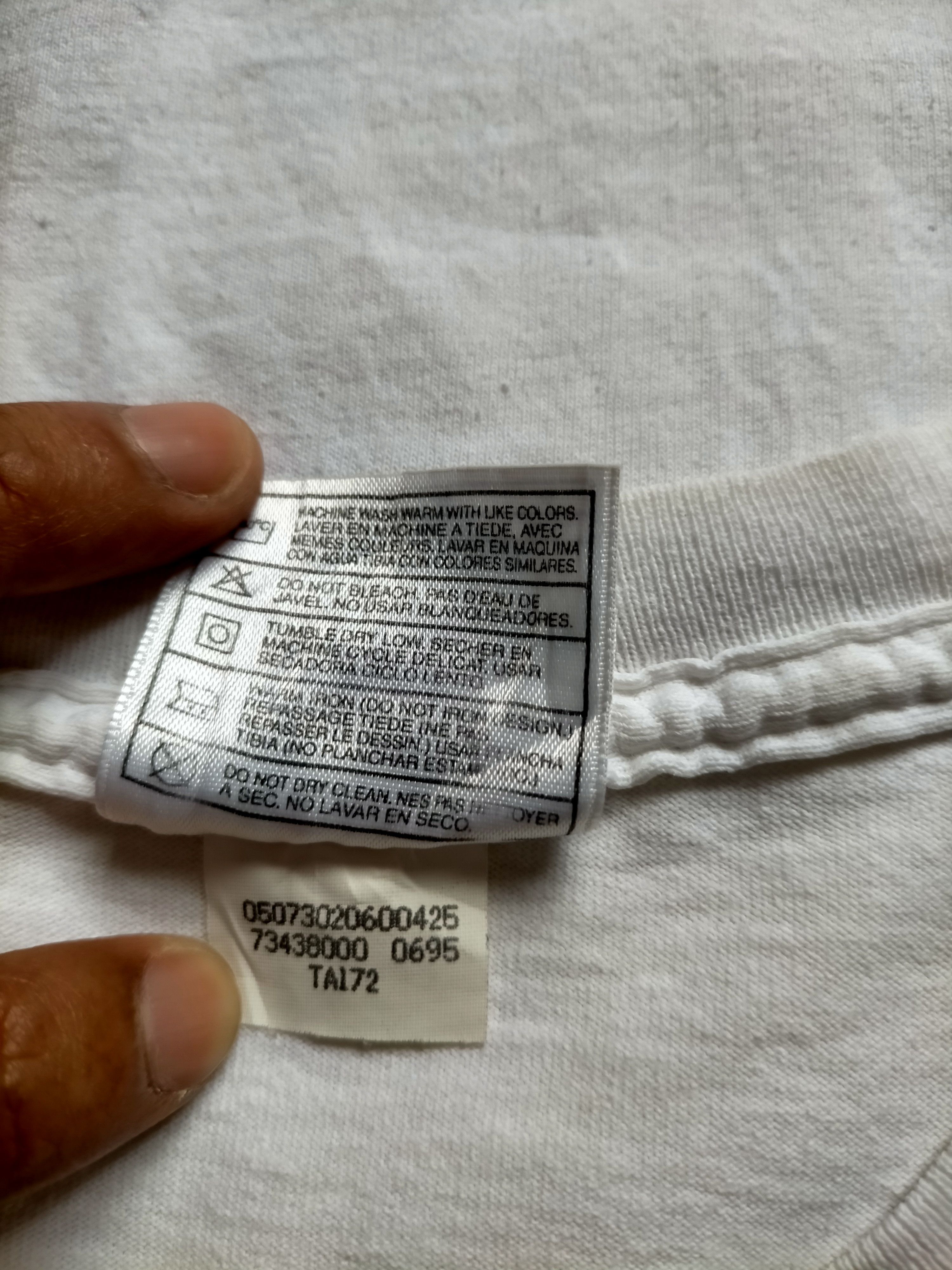 Nike Vintage 90s Nike Made in usa white tee Size US L / EU 52-54 / 3 - 7 Thumbnail