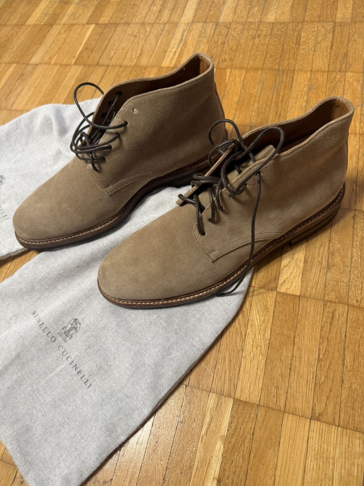 Brunello Cucinelli Brunello Cucinelli Suede Chukka Boots Taupe Beige Size 42/9 Size US 9 / EU 42 - 2 Thumbnail