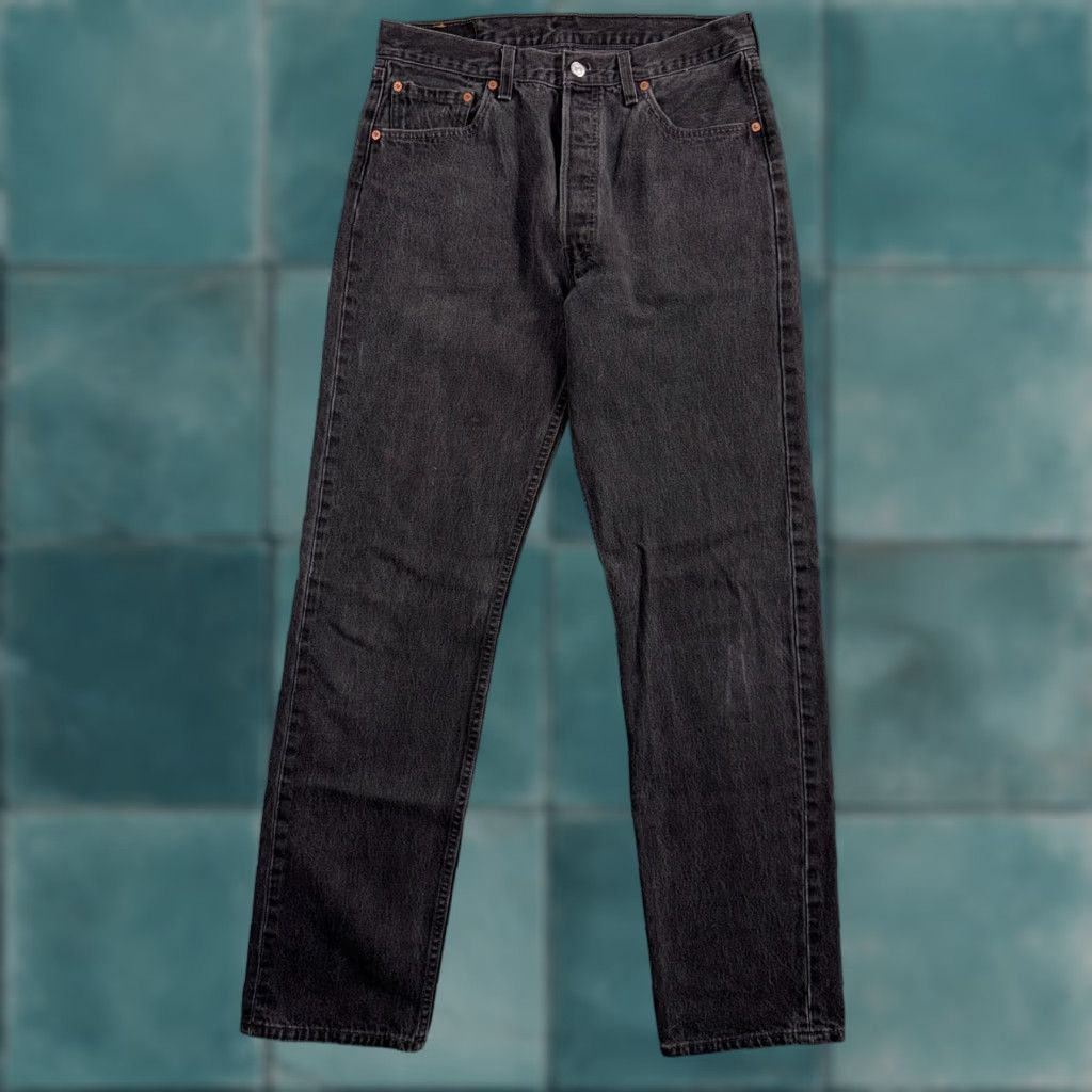 Levi's VINTAGE Levi's 501 Jeans Straight Black 34x34 Mid Rise 90s USA Mens Size US 34 / EU 50 - 1 Thumbnail