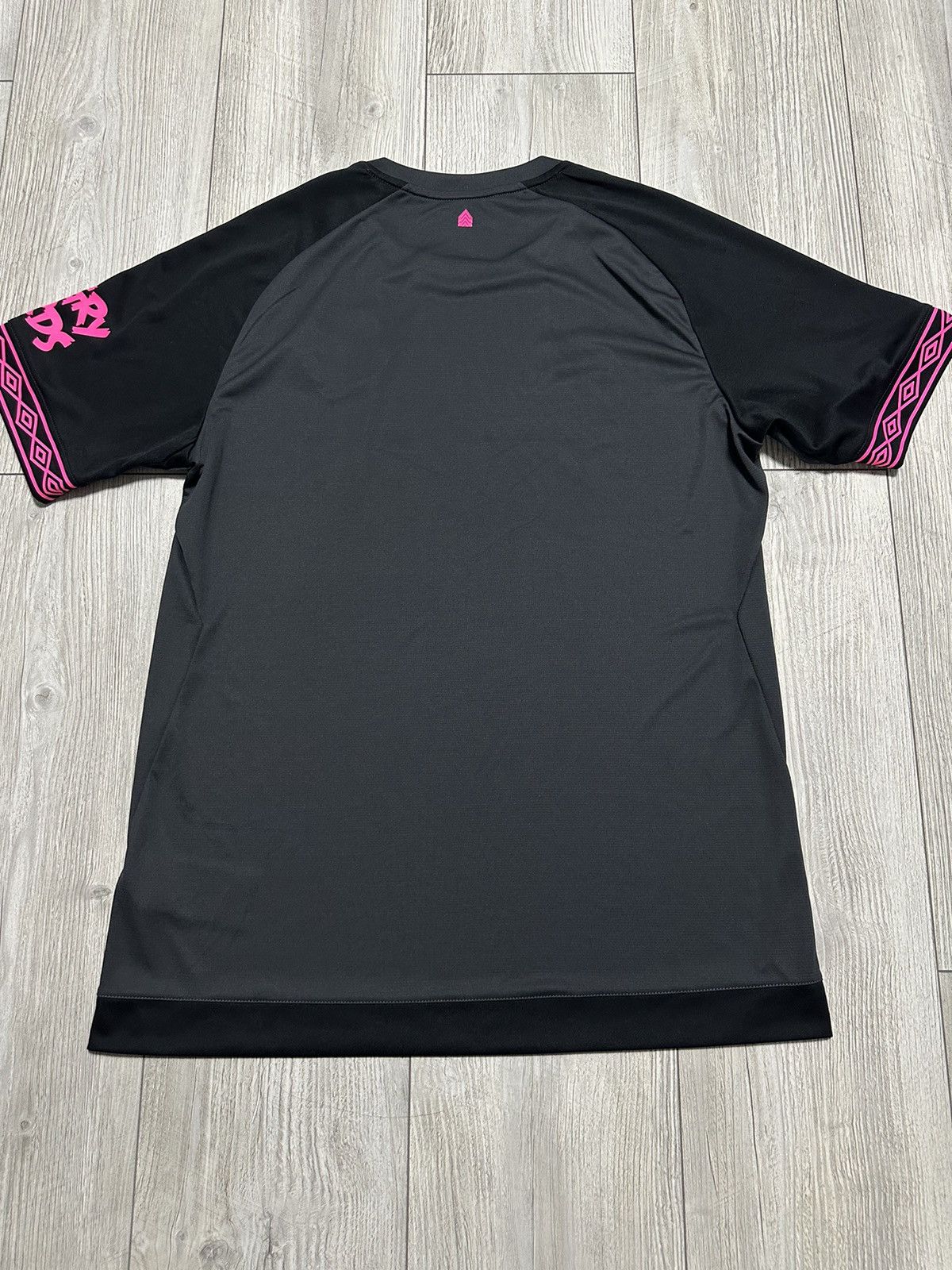 Umbro Umbro Everton FC Men's International Soccer 18/19 Jerseys Size US L / EU 52-54 / 3 - 7 Thumbnail