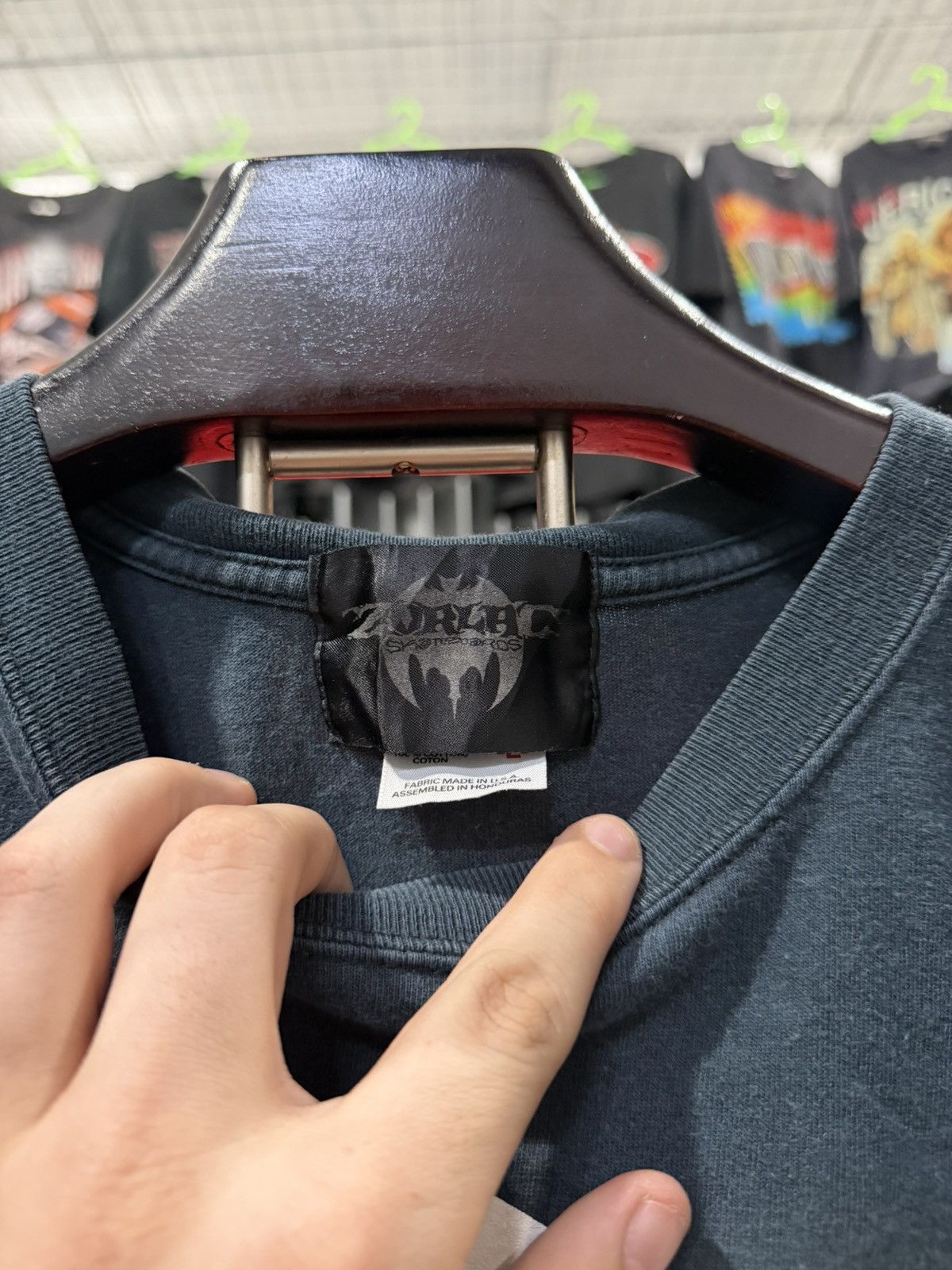 2000s Vintage Zorlac Skateboards Skull and Crossbones Tee L