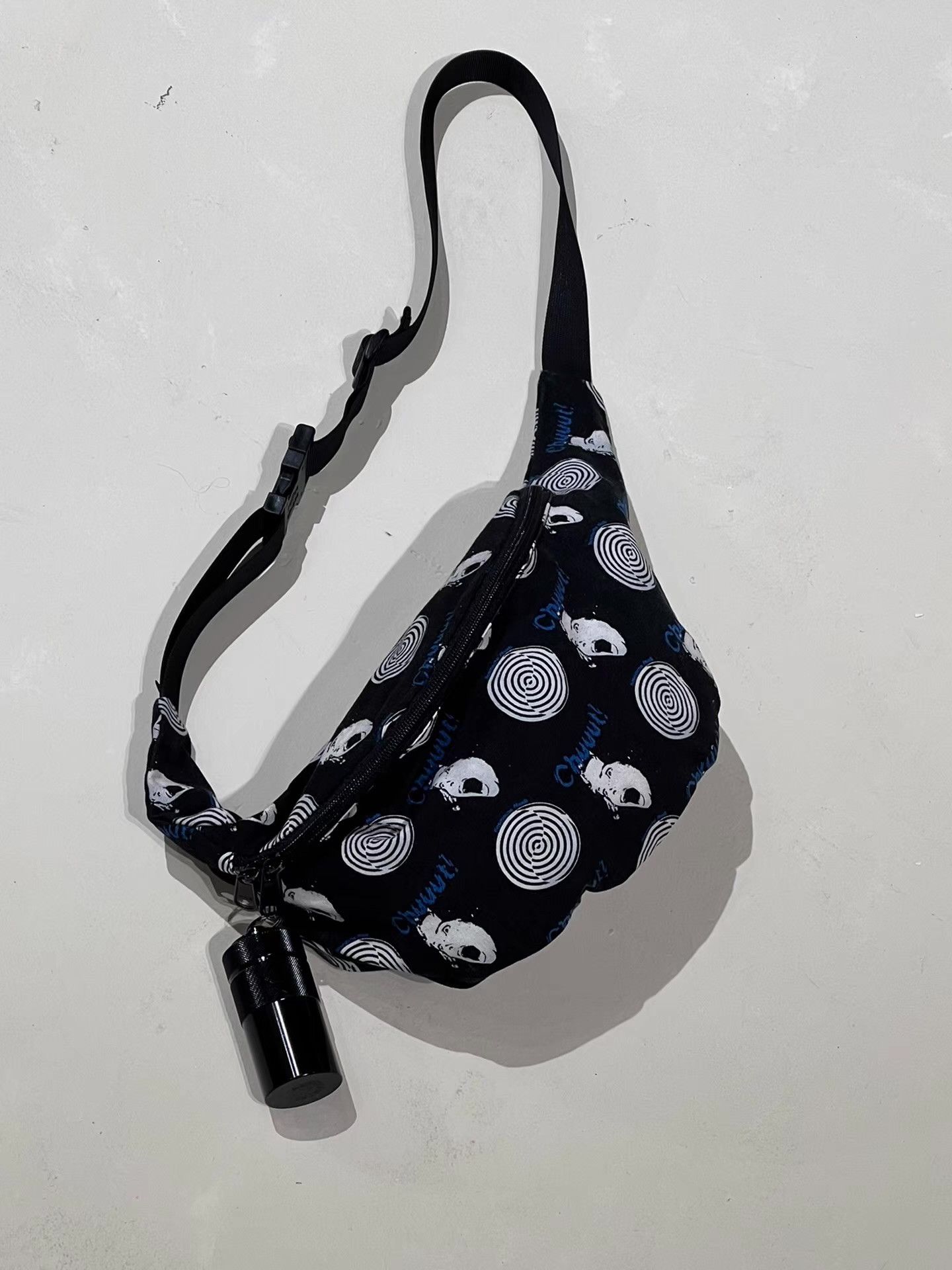Undercover Undercover 06SS T Period Archive Zaming Shoulder Bag Q13 Size ONE SIZE - 1 Thumbnail