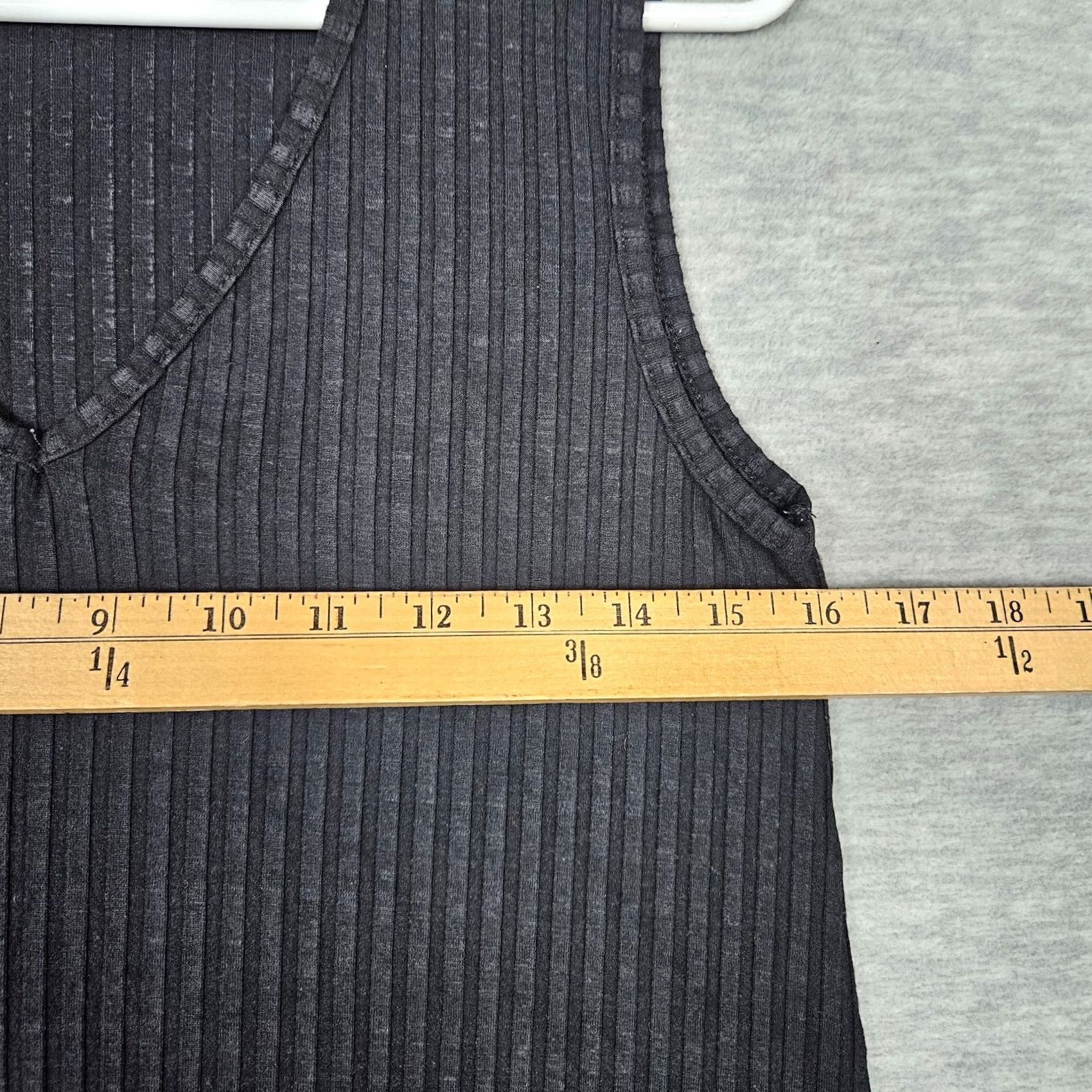 Vintage AMOUR VERT V-Neck Ribbed Sleeveless Women's Dress XS Black Modal Spandex A-Line Casual Vintage No Size XS / US 0-2 / IT 36-38 - 4 Thumbnail