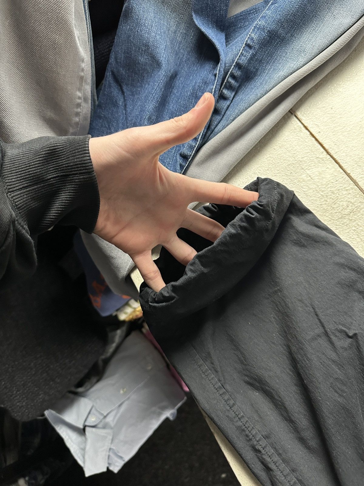 Arc'teryx 🚨 RARE ARC’TERYX BLACK CARGO MULTIPOCKET TRACKING Size 27" / US 4 / IT 40 - 3 Thumbnail