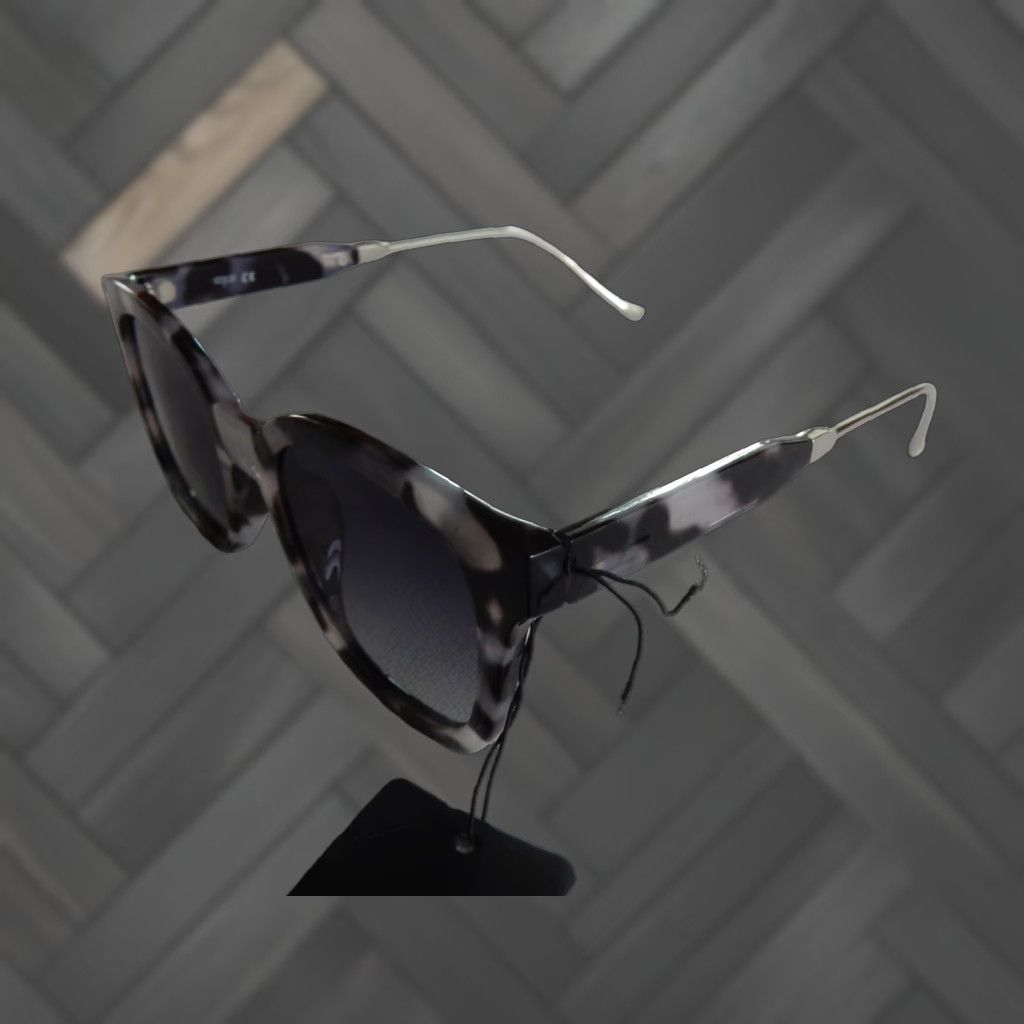 Vintage Sojos Women's Gray Sunglasses 52-22-142 C3 UV Protection Fashion Accessories Size ONE SIZE - 1 Thumbnail
