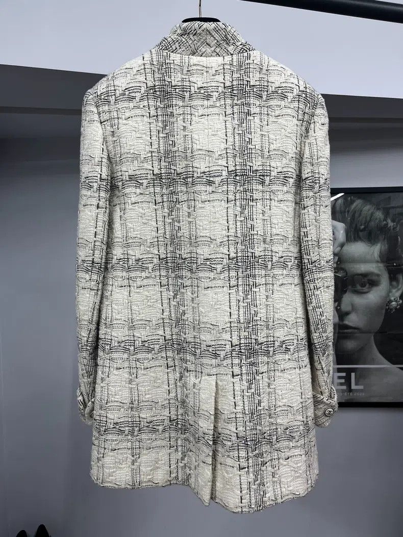 Chanel Chanel Black and white checkered suit collar woven long co Size XS / US 0-2 / IT 36-38 - 3 Thumbnail