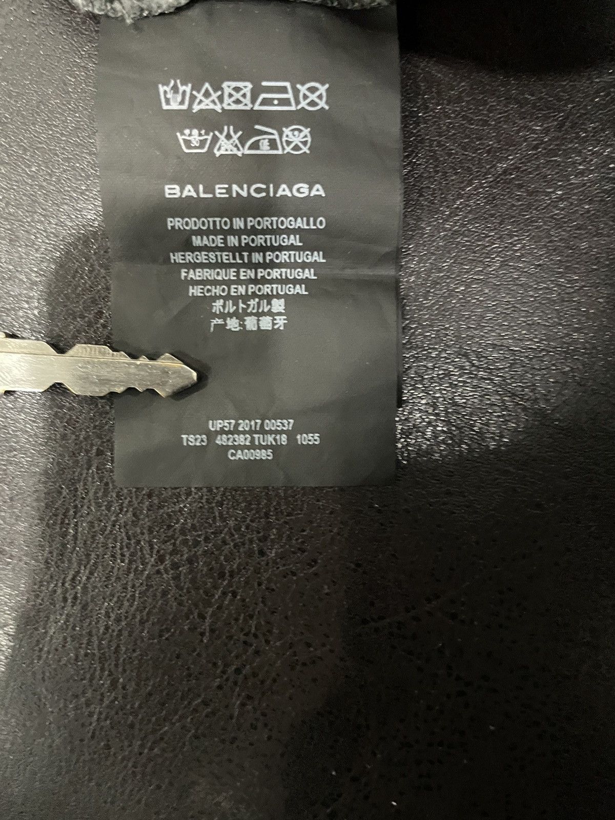 Balenciaga Balenciage paris Size US S / EU 44-46 / 1 - 6 Thumbnail