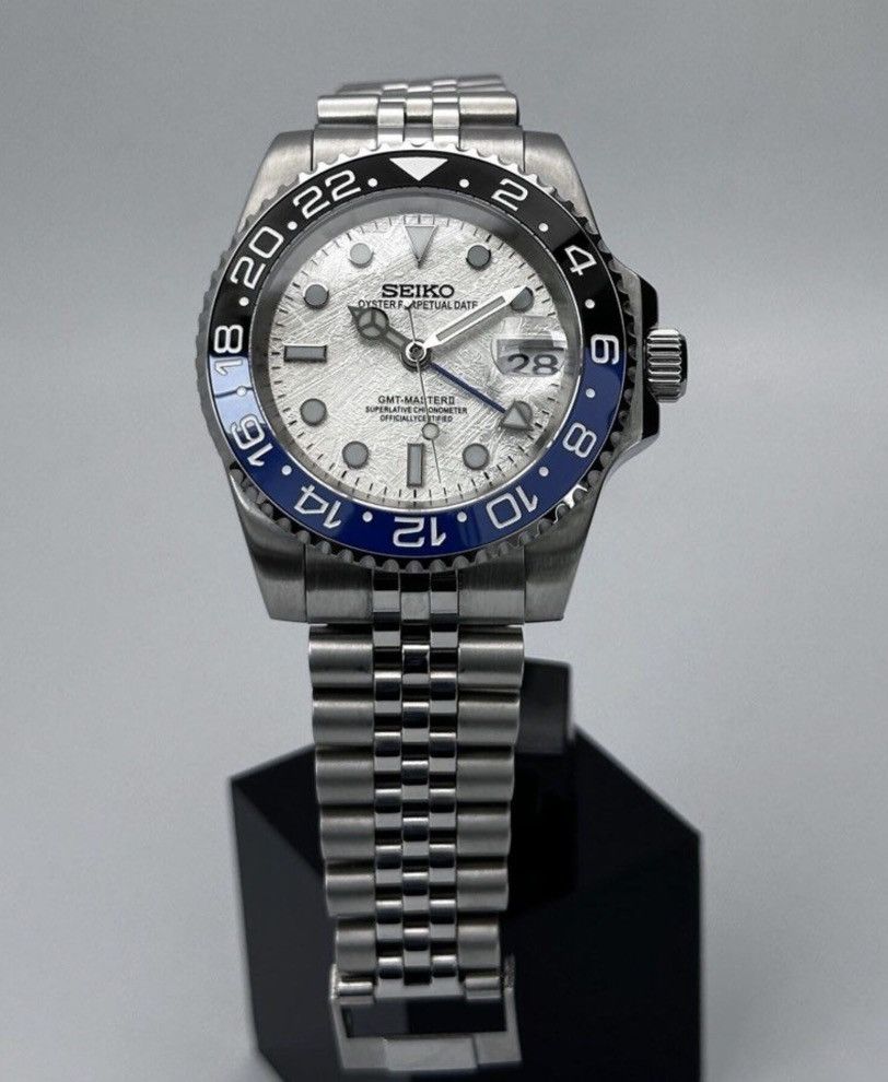 Japanese Brand Seiko Mod GMT-Master 2 Batman Meteorite Jubilee Steel Watch Size ONE SIZE - 1 Thumbnail