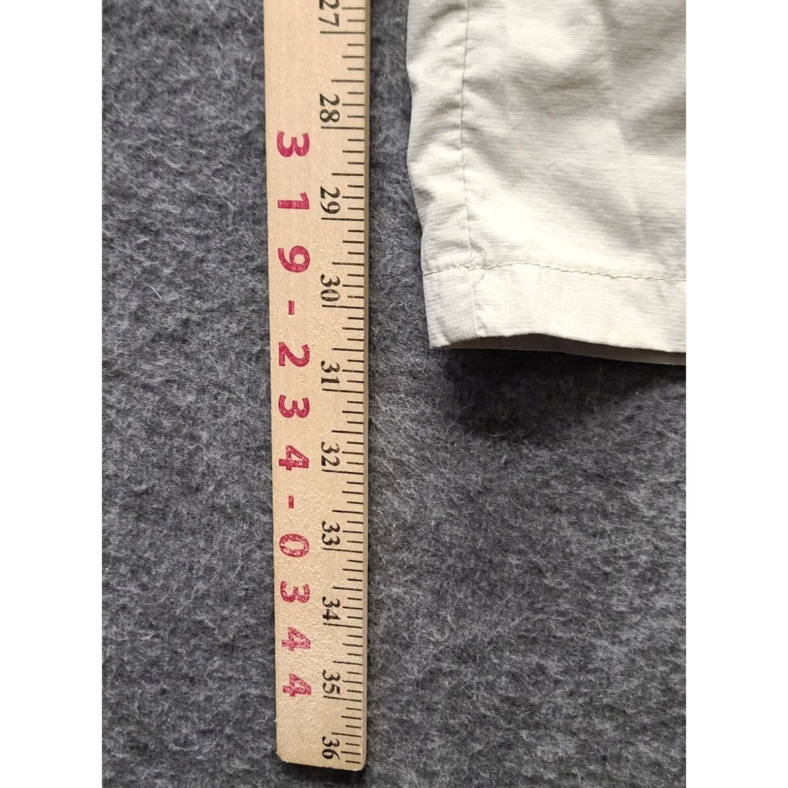 Vintage Columbia Pants Mens M 32x31 Omni Dry Convertible Cargo Pocket Beige Nylon Regular Fit Pants Size US 31 - 7 Thumbnail