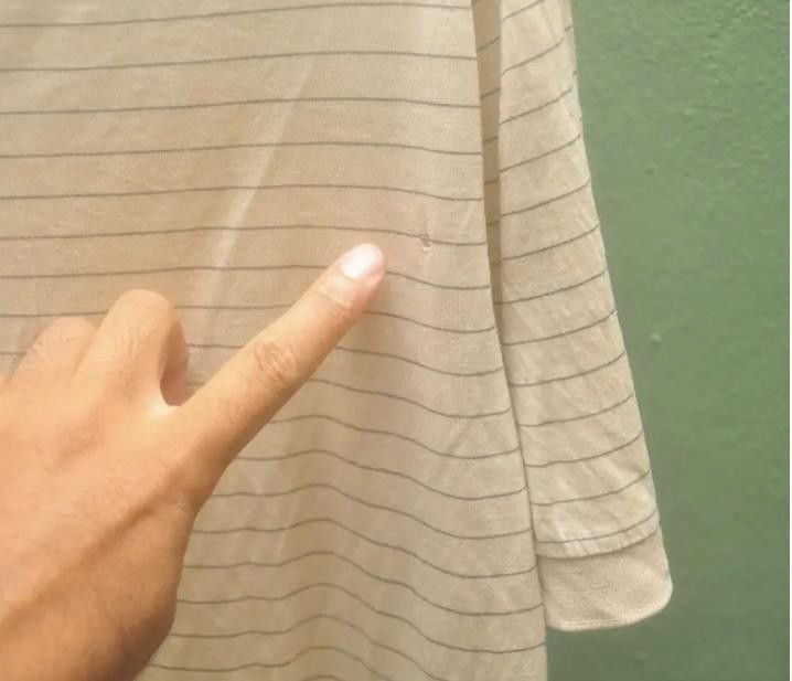 Hermes Vintage Hermes Made In Italy Short Sleeve Cream Colour Size US M / EU 48-50 / 2 - 10 Thumbnail