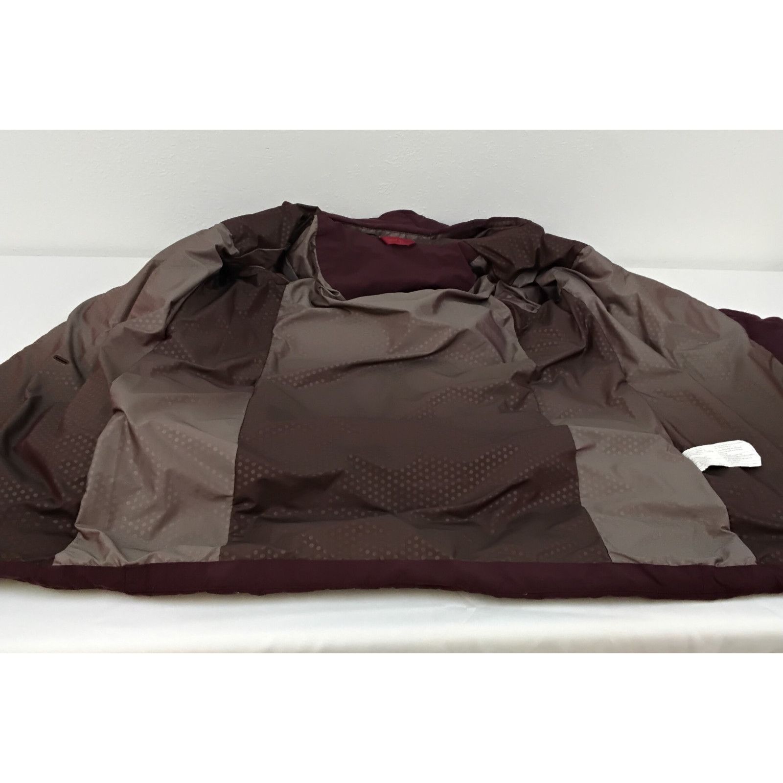 Lululemon Lululemon Down Jacket Women's 6 Maroon Red Hooded Full Zip Size M / US 6-8 / IT 42-44 - 4 Thumbnail
