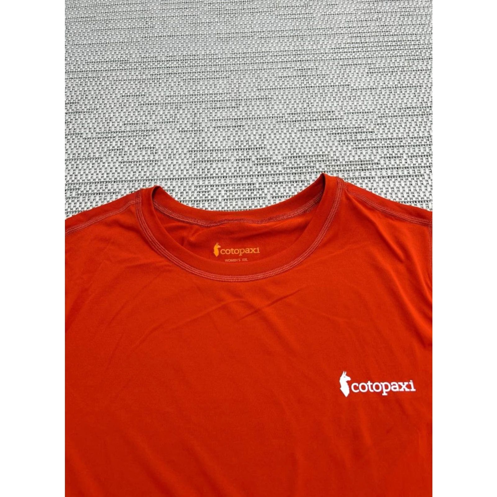 Cotopaxi Cotopaxi Fino Tech T Shirt Womens XXL Orange Logo Print Moisture Wicking Summer Size XXL / US 16-18 / IT 52-54 - 3 Thumbnail