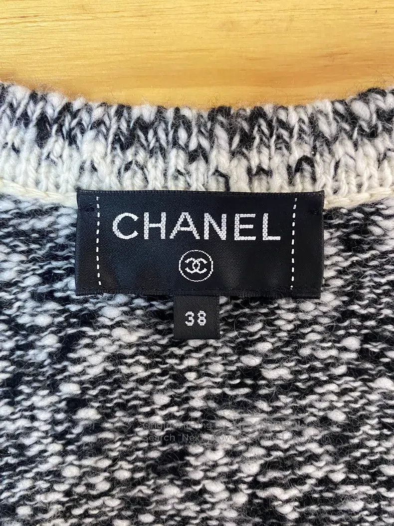 Chanel Chanel Black and white colour-block knitted cardigan coat Size XS / US 0-2 / IT 36-38 - 6 Thumbnail