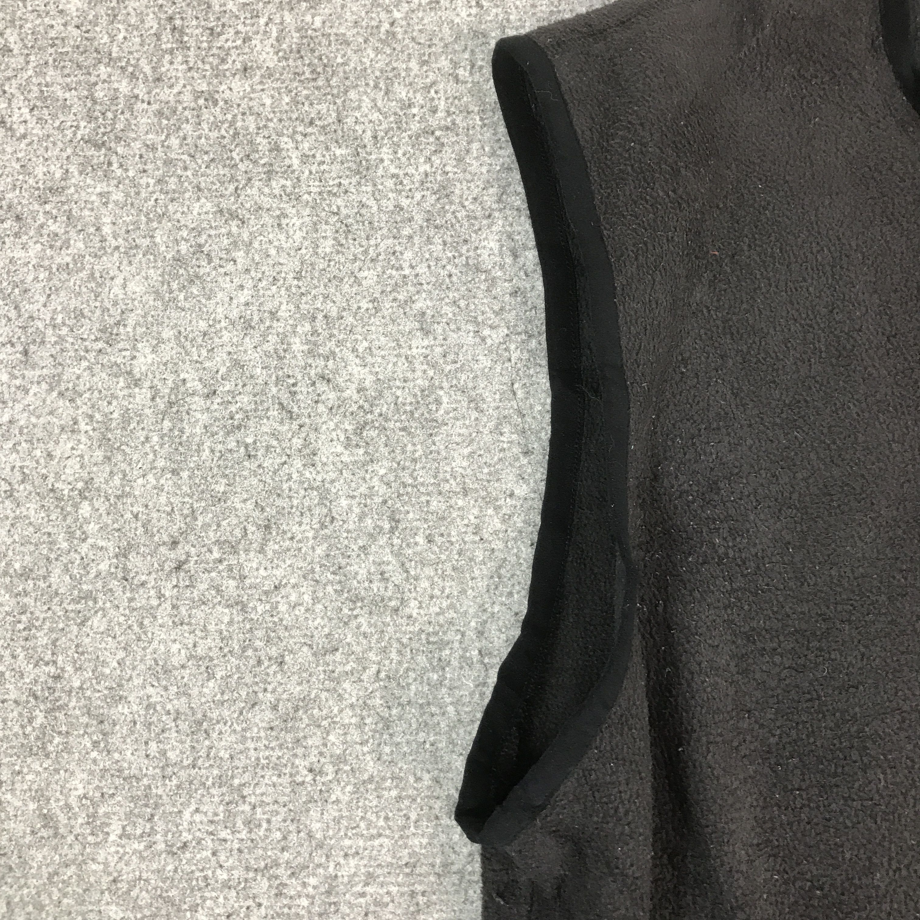 Nike Nike Fleece vest V Net Vest K70B13 Size US L / EU 52-54 / 3 - 5 Thumbnail