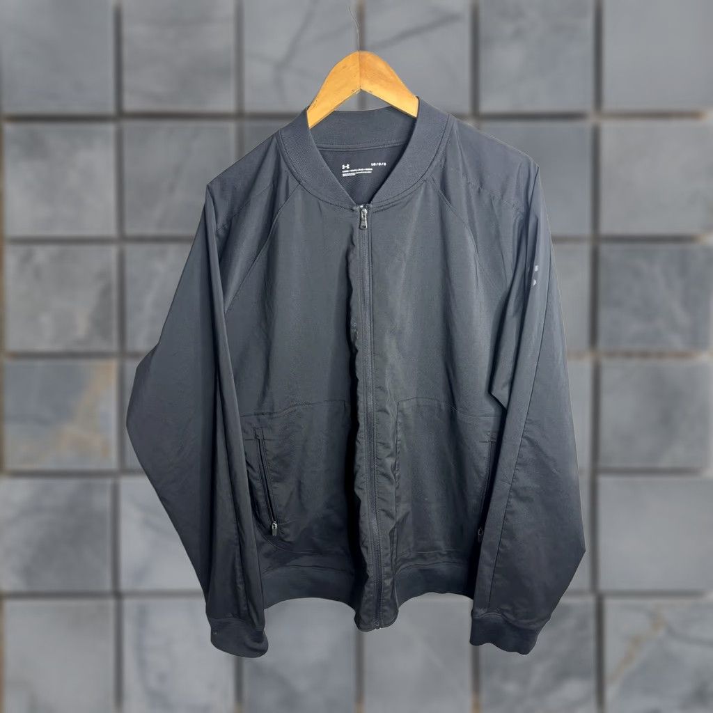 Under Armour Under Armour Jacket Mens Large Black Full Zip Lightweight Loose Fit Running Gym & Training Basketball Track Jacket Size US L / EU 52-54 / 3 - 1 Thumbnail