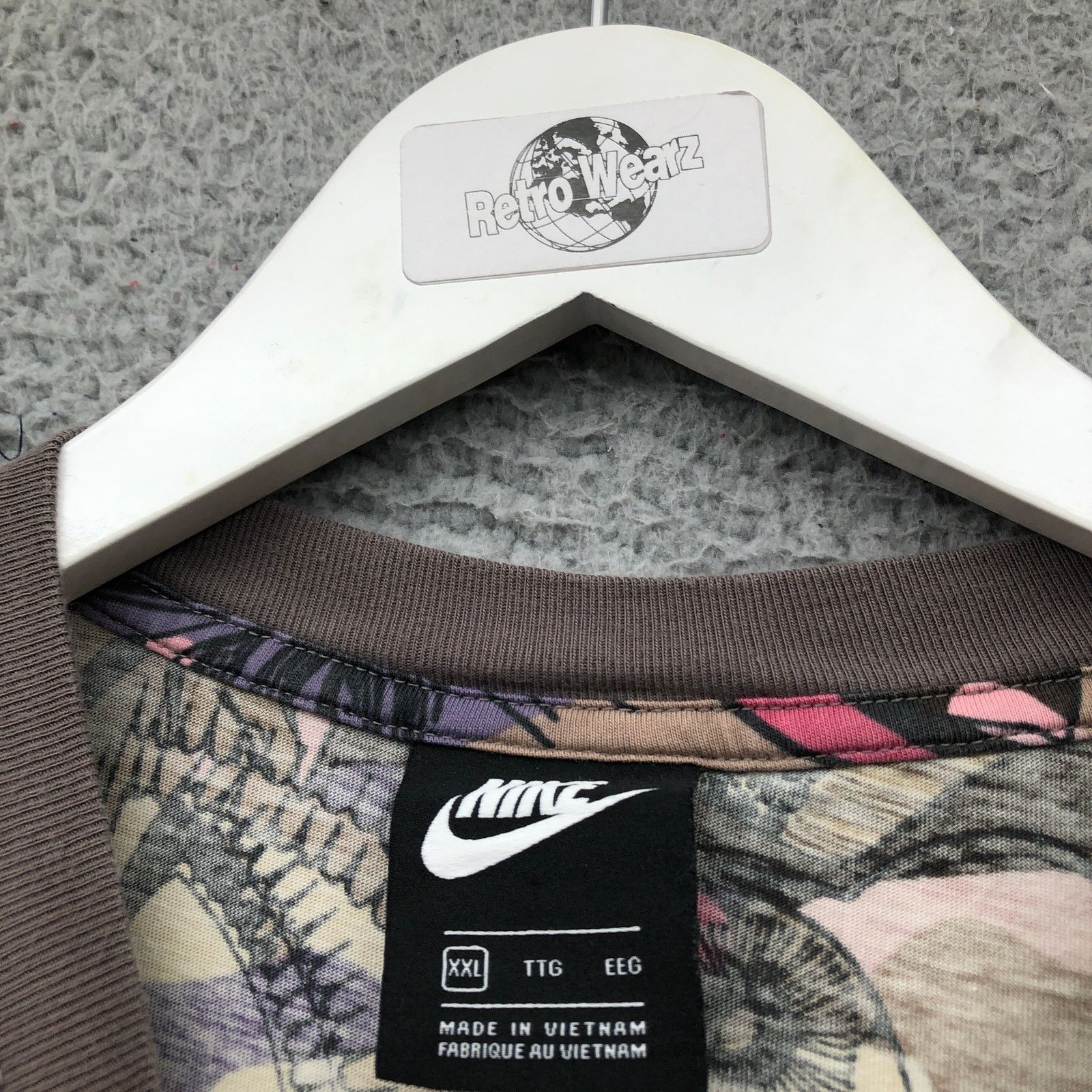Nike Nike DC5503-004 Sportswear AOP Femme Crop T-Shirt Womens 2XL Size XXL / US 16-18 / IT 52-54 - 3 Thumbnail