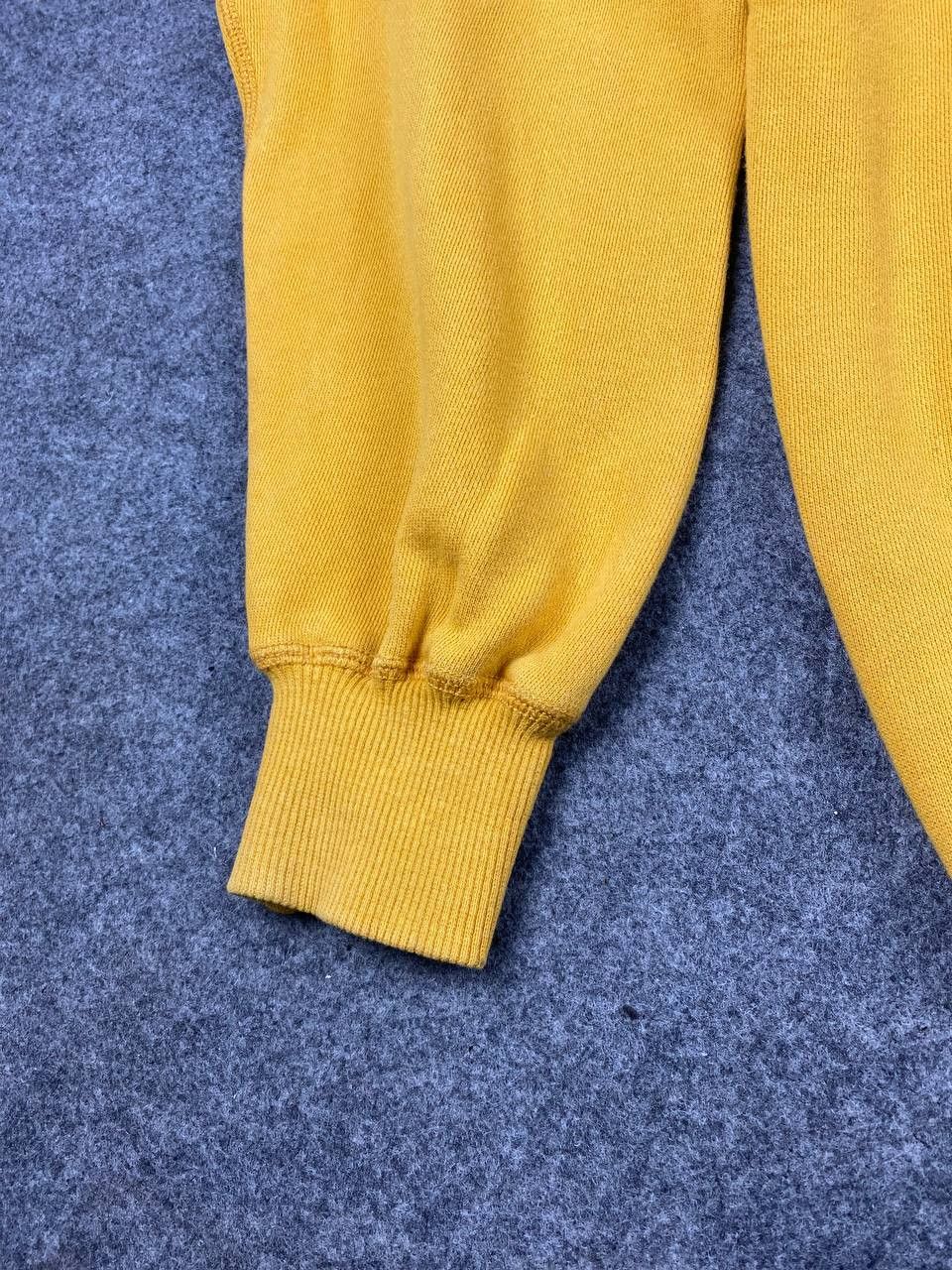 Uniqlo vintage uniqlo plain sweatshirt nice design Size US L / EU 52-54 / 3 - 3 Thumbnail