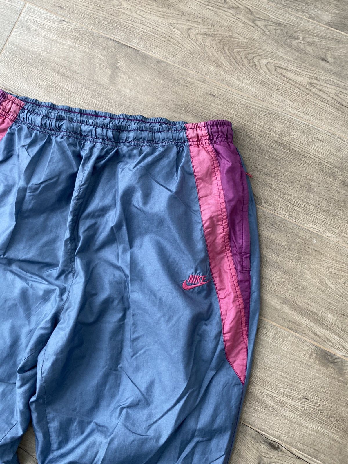 Nike 90’ Vintage Nike Nylon Sweatpants Size US 36 / EU 52 - 7 Thumbnail