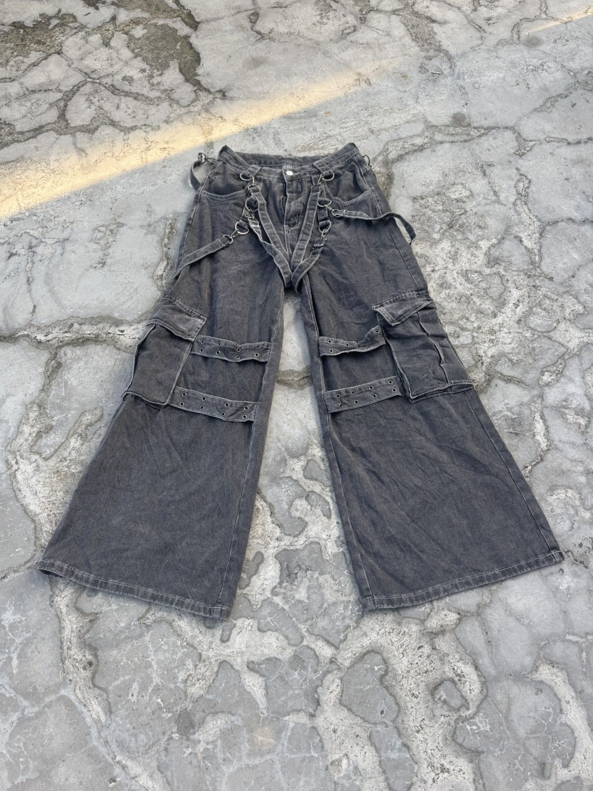 Japanese Brand 🔥JAPANESE BRAND🔥Bondage Punk Flare Bootcut Cargo Pants Size US 30 / EU 46 - 2 Thumbnail