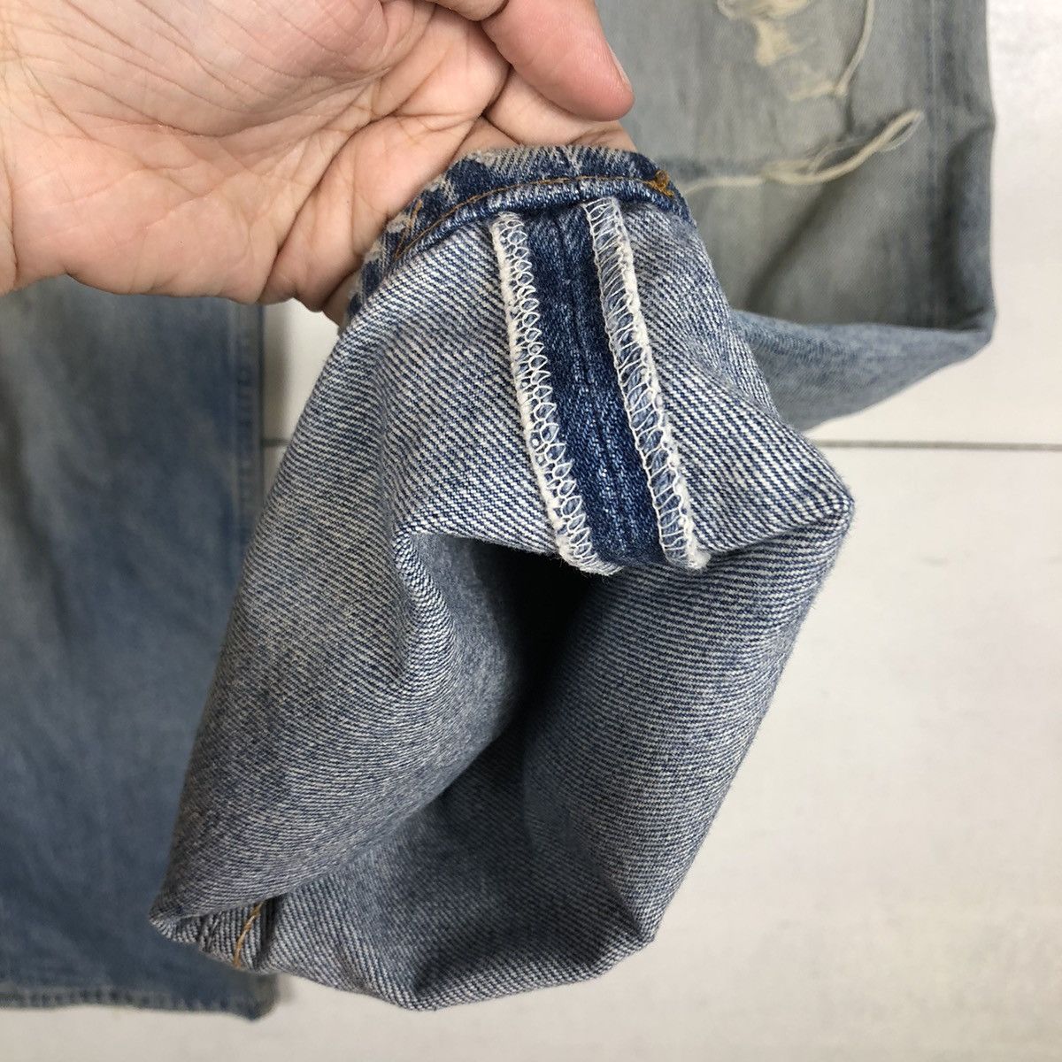 Levi's 🔥90’s Vintage Distressed Jeans Levi’s Made in USA Size US 34 / EU 50 - 12 Thumbnail