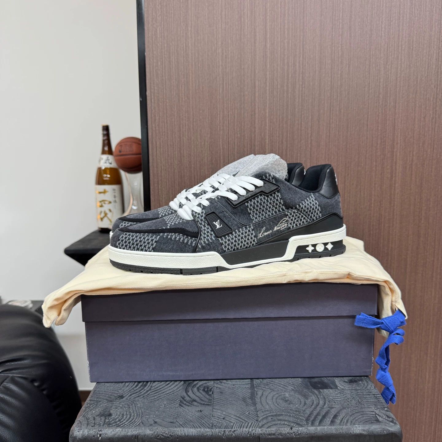 Louis Vuitton LV Damier Denim Trainer US 11 Size US 11 / EU 44 - 1 Thumbnail