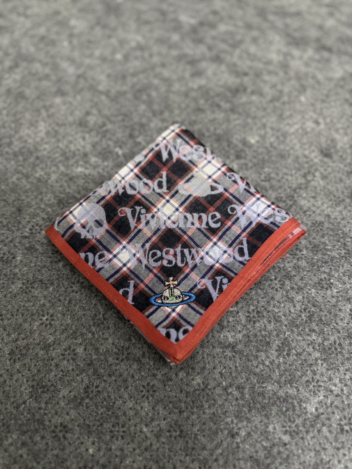Vivienne Westwood ‼️Combo Vivienne Westwood Handkerchief‼️ Size ONE SIZE - 4 Thumbnail