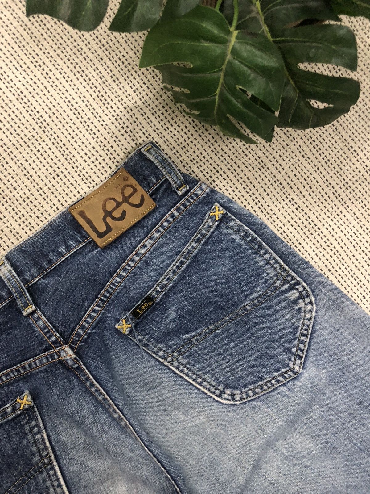 Lee × Vintage Redline Vintage Lee Distressed Half Selvedge Denim W30 Size US 30 / EU 46 - 9 Thumbnail