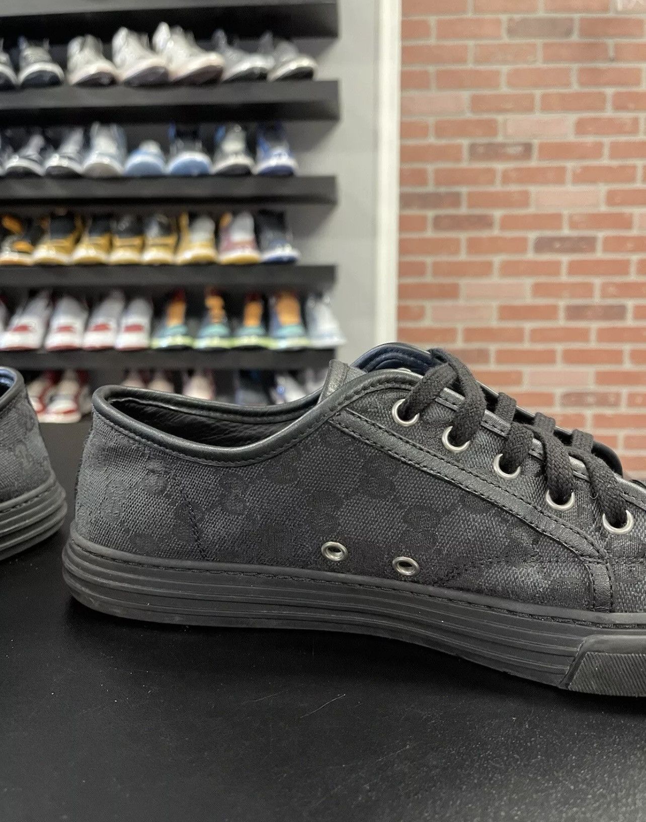 Gucci Size 8 - Gucci GG Mono Canvas Black Leather 426189 Size US 8 / EU 41 - 8 Thumbnail